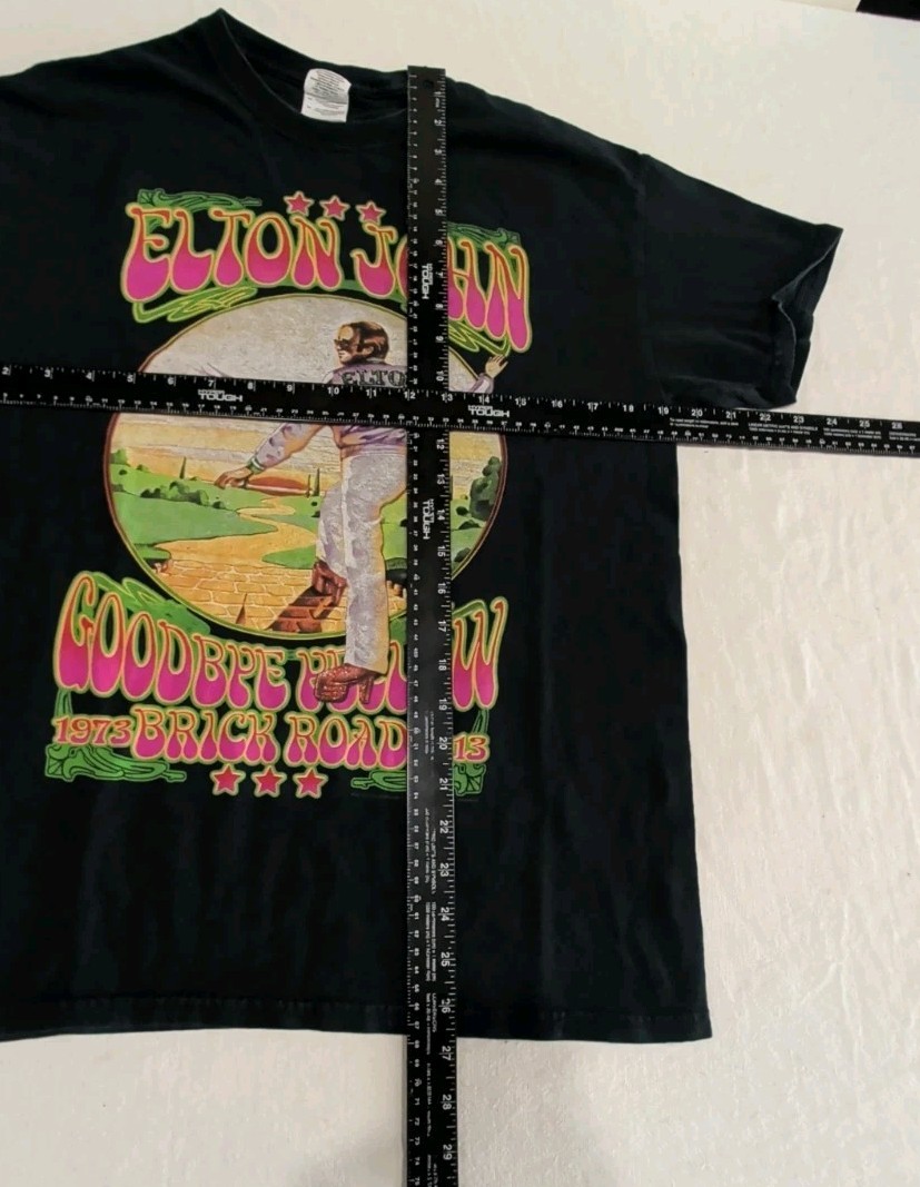 Elton John “Goodbye Yellow Brick Road” World Tour 2013 Black Tshirt Adult Medium