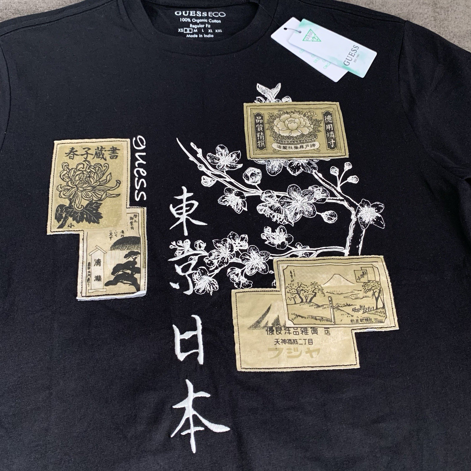 GUESS Men’s Small S T-Shirt Short Sleeve Black Crewneck Japanese Stamps Blossoms