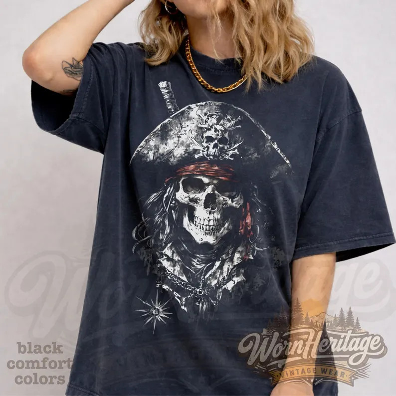 Vintage Skull Pirate Comfort Tee