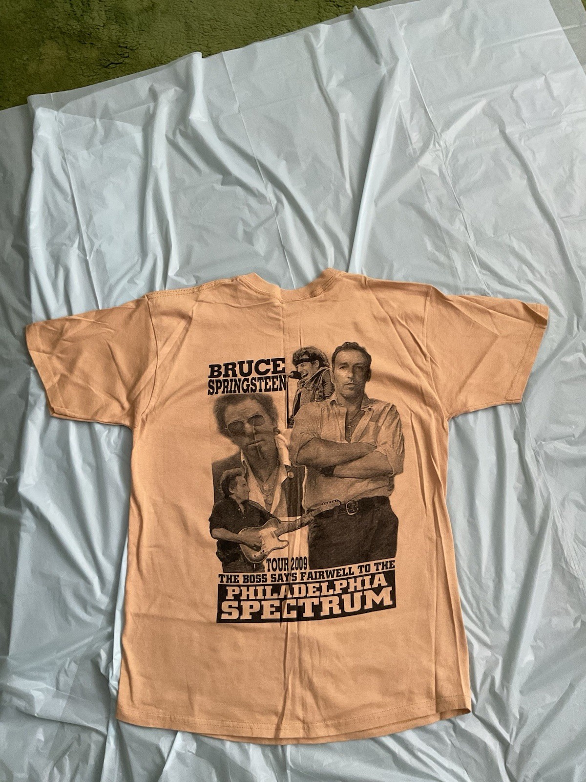 VTG 2009 BRUCE SPRINGSTEEN PHILADELPHIA SPECTRUM FINAL SHOWS SHIRT Sz L NEW