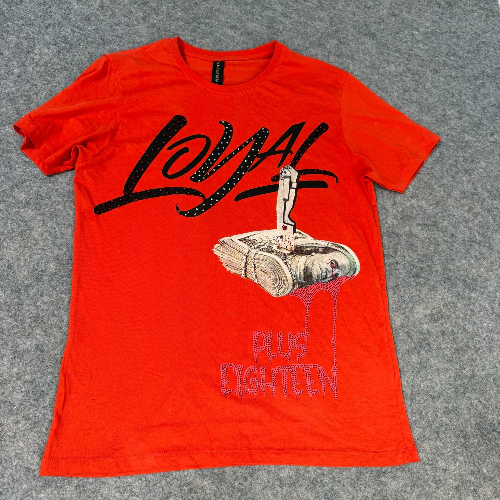Plus Eighteen Men’s Loyal Money Graphic Beaded Accents Cotton Red T-Shirt Size M