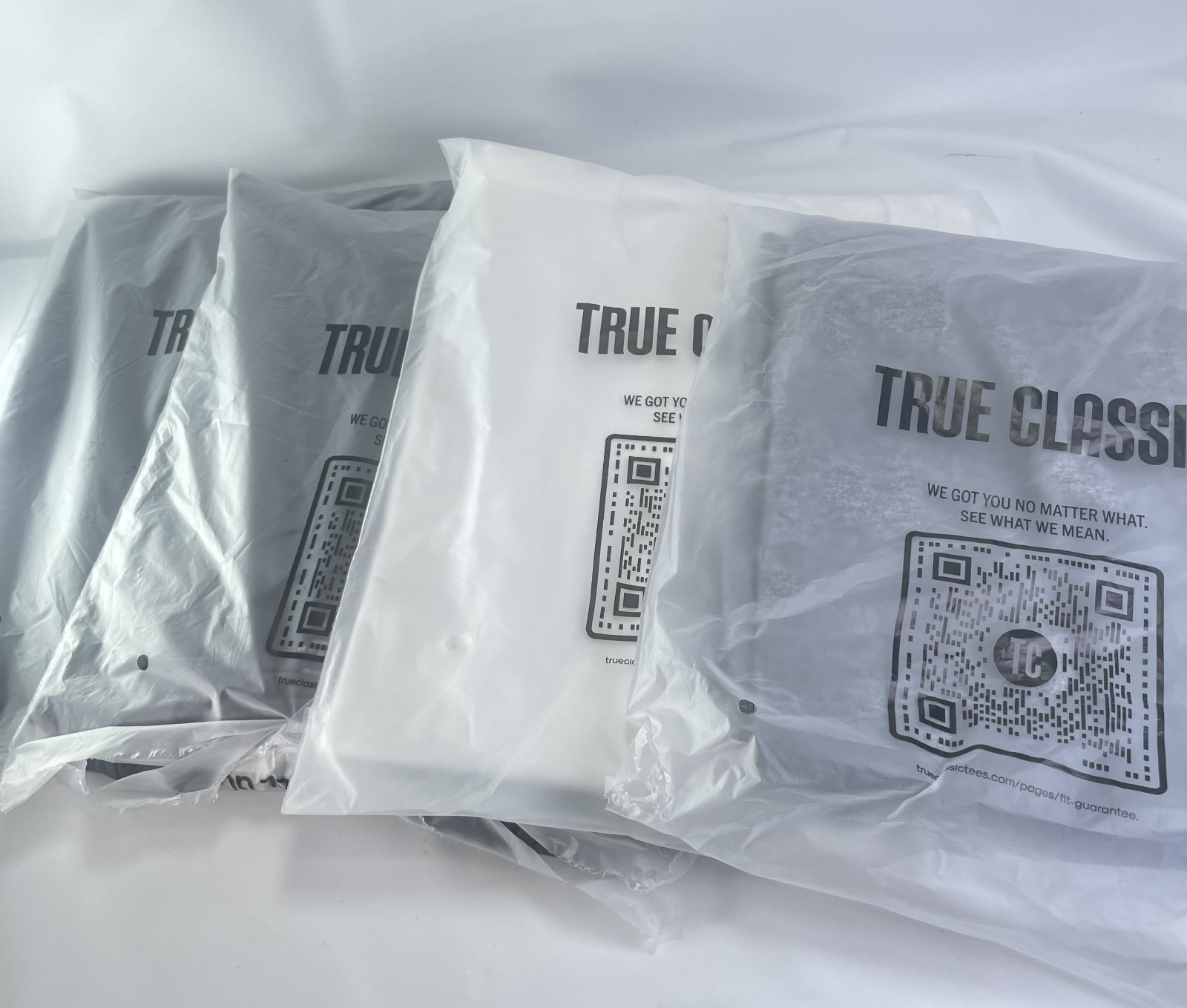 True Classic Men’s Crew Neck T-Shirts 4 Pack Combo Size L Large New