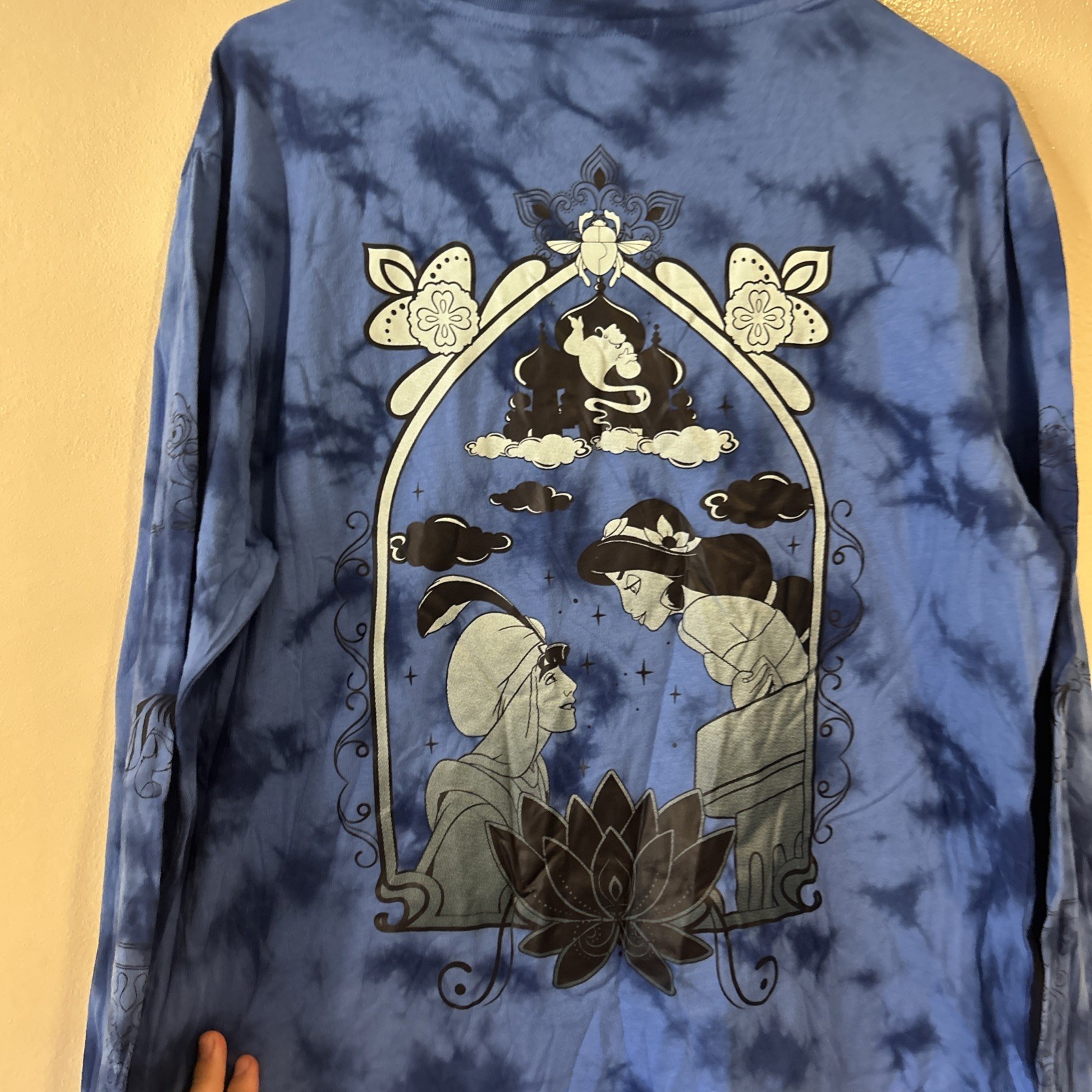 Disney Aladdin Balcony Scene Tie-Dye Blue Long Sleeve T-Shirt Medium
