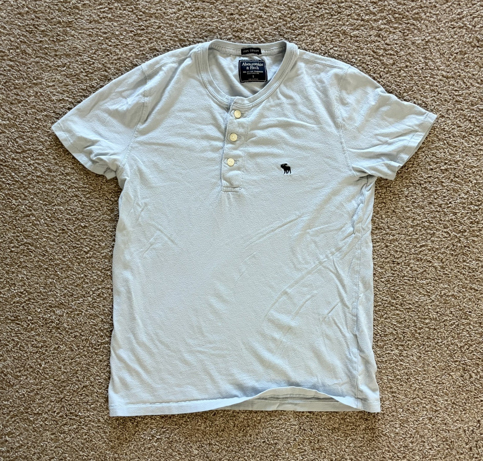 Abercrombie & Fitch Henley Shirt Mens Small Light Blue Short Sleeve Moose Logo