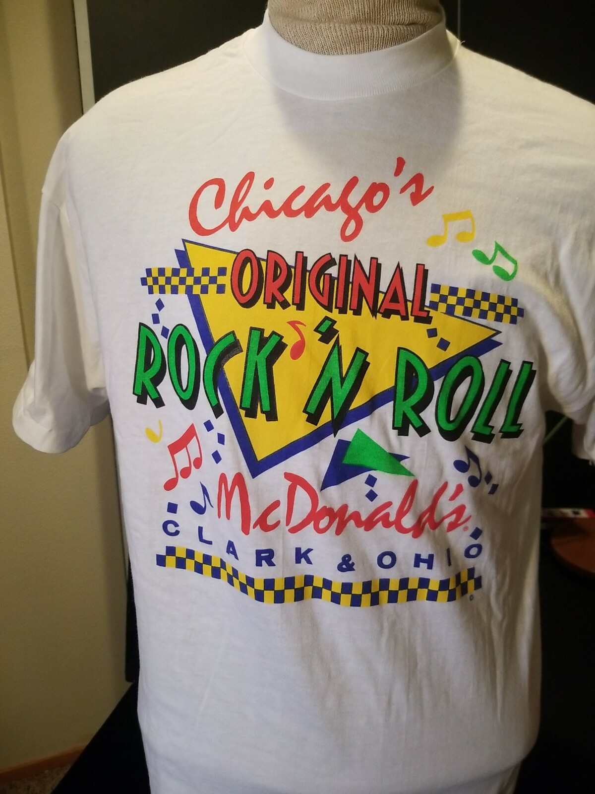 Mcdonald’s Vintage Chicago’s Rock N Roll T-Shirt LG white ORIGINAL CLARK & OHIO