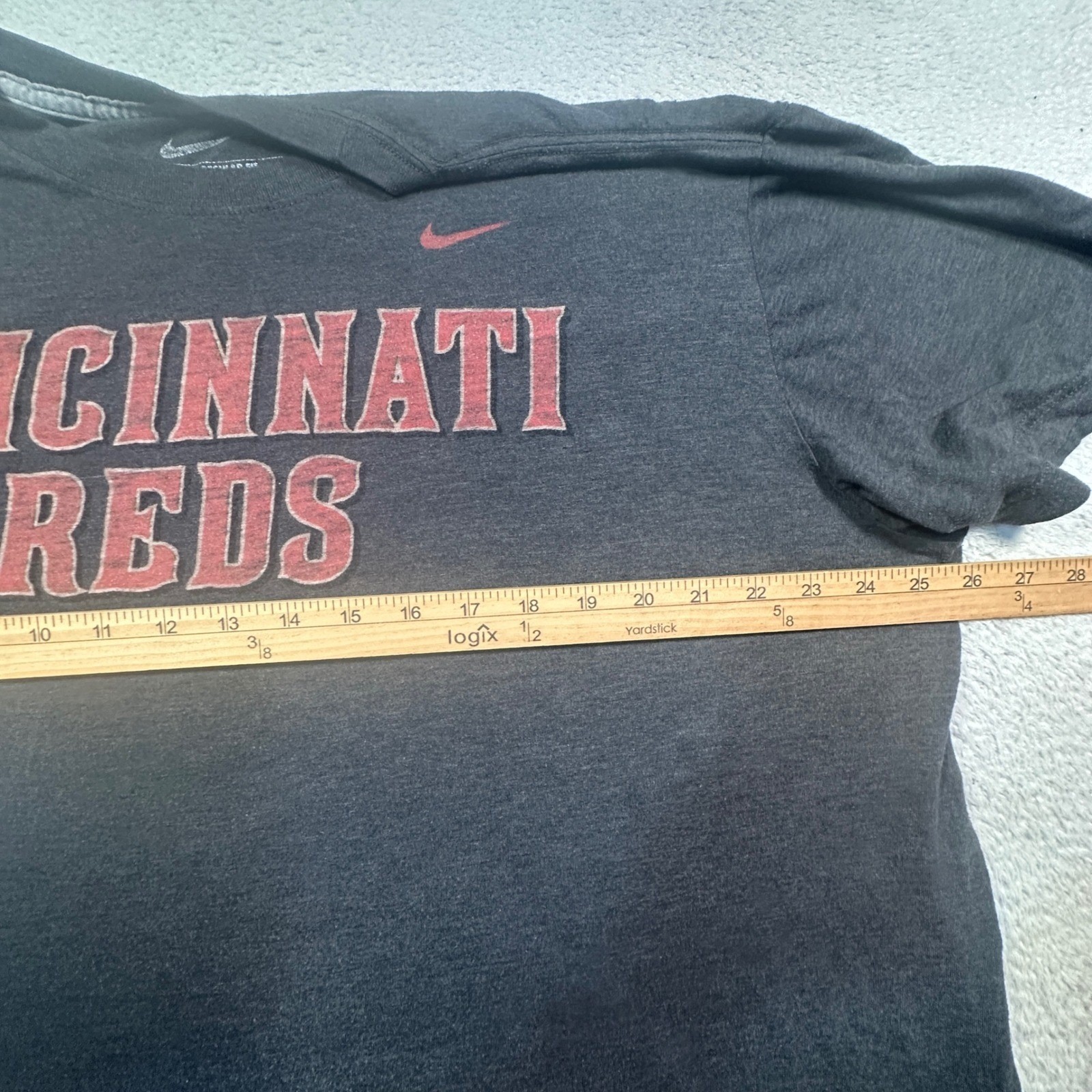 Nike Cincinnati Reds T-Shirt Mens XL Charcoal Heather Graphic MLB Fan Gear Tee