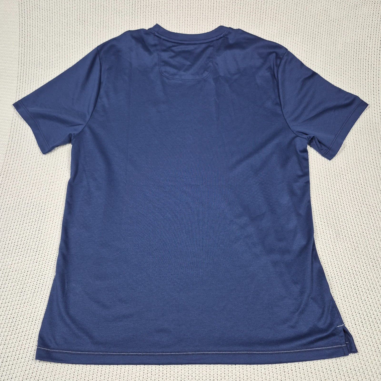 Tommy Bahama Throne Blue Crew Neck Short Sleeve T-Shirt Size Medium Soft Touch