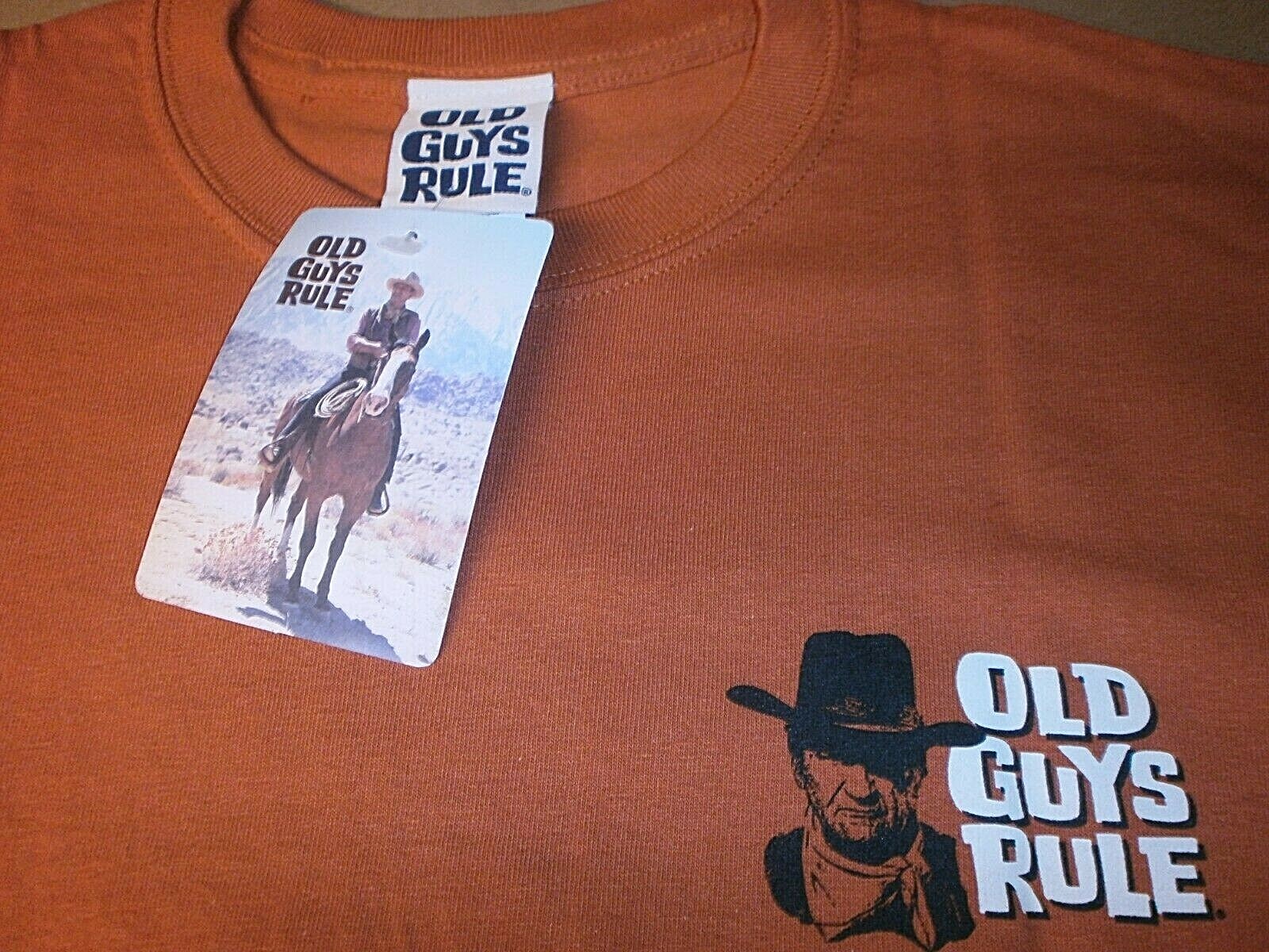 OLD GUYS RULE JOHN WAYNE “A MAN’S GOT TO HAVE A CODE, A CREED” T-SHIRT SIZE M