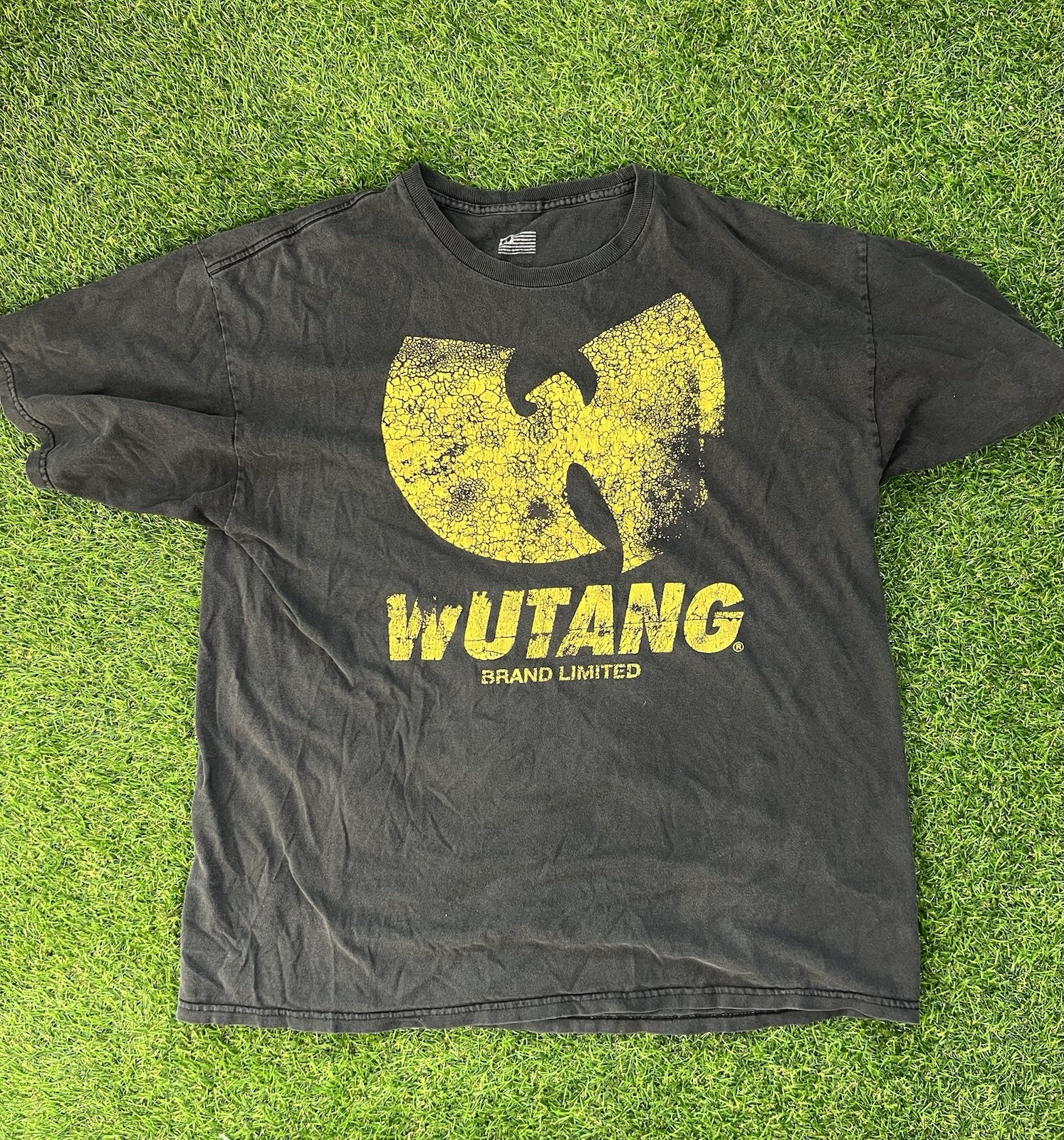 RARE! Wu-Tang Brand Limited T-Shirt Distressed Yellow “W” Size XL