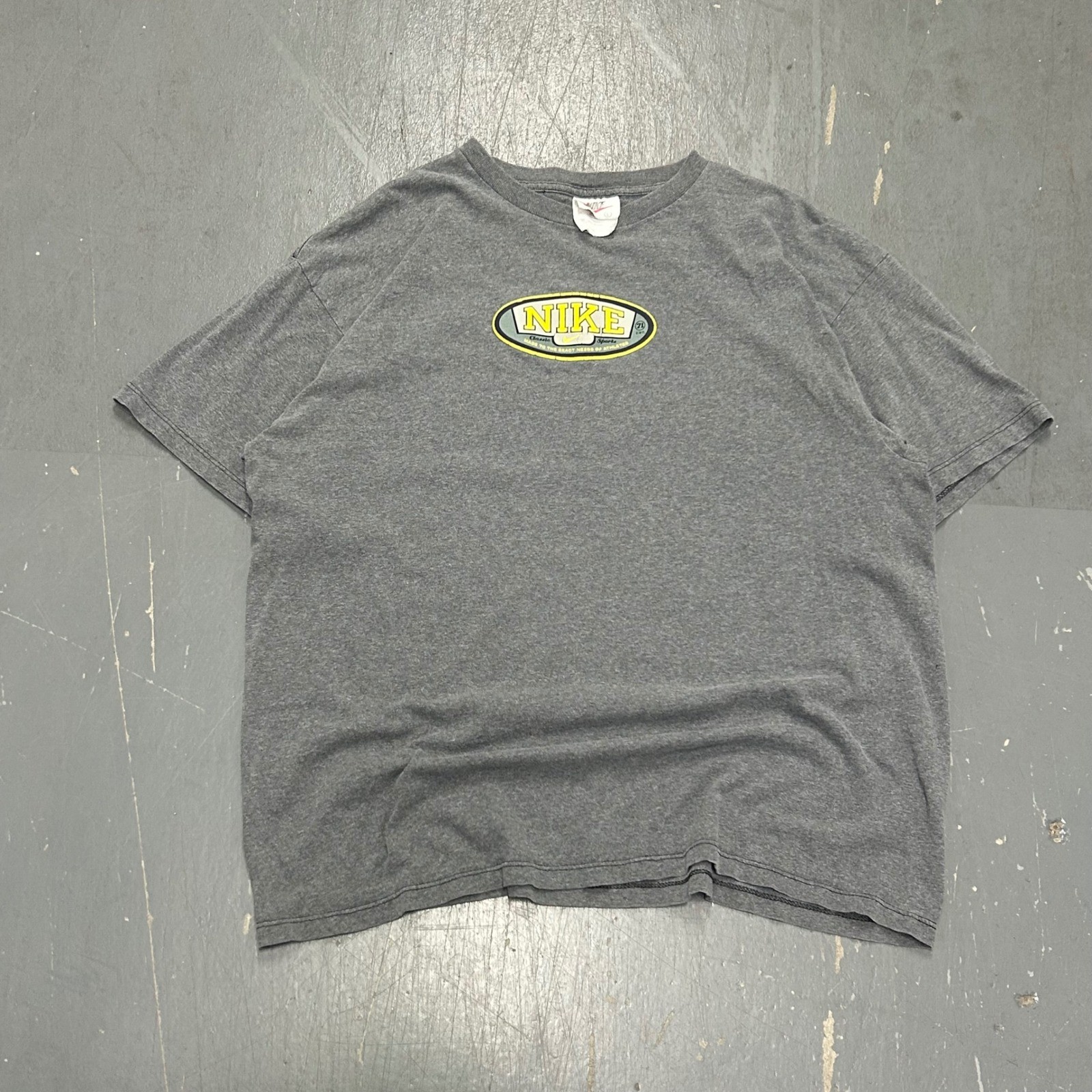 Vintage Nike Sports T-Shirt Mens Large Grey Oval Graphic Classic Logo Tee