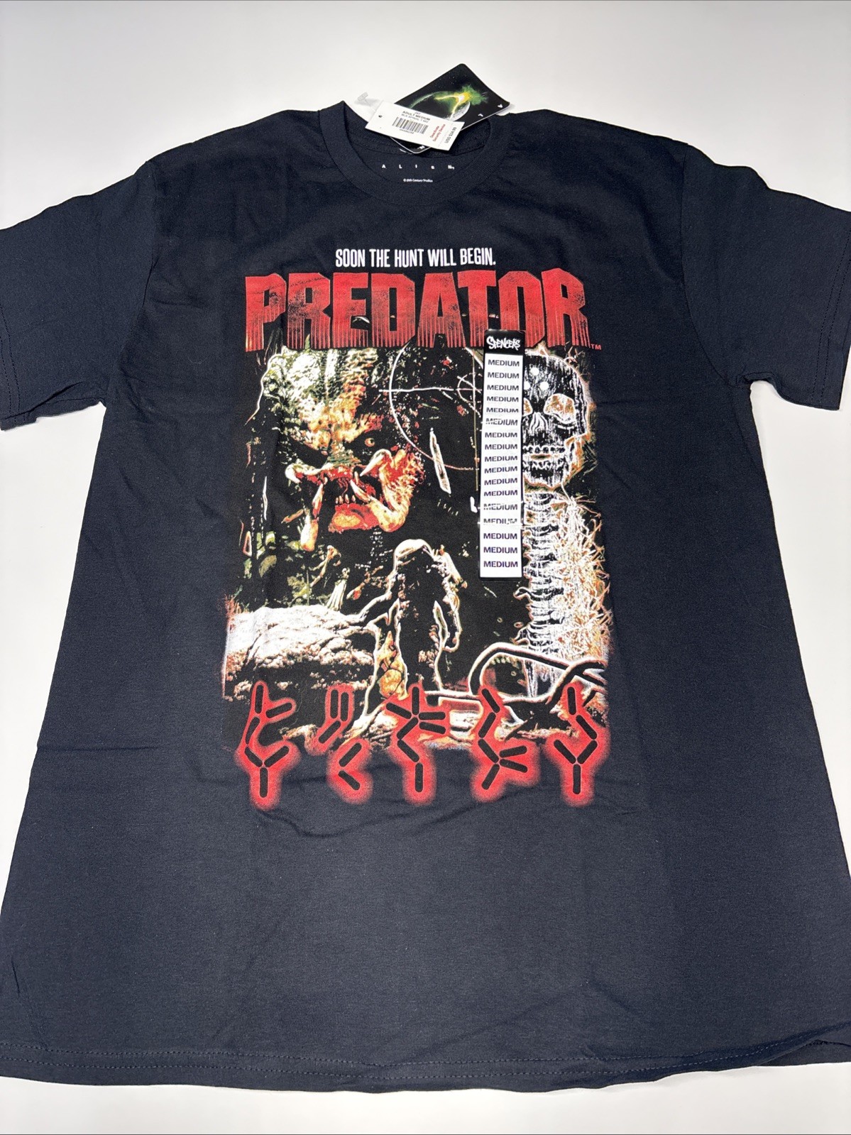 Predator Shirt Mens Medium Short Sleeve Tee NWT Spencer’s NICE