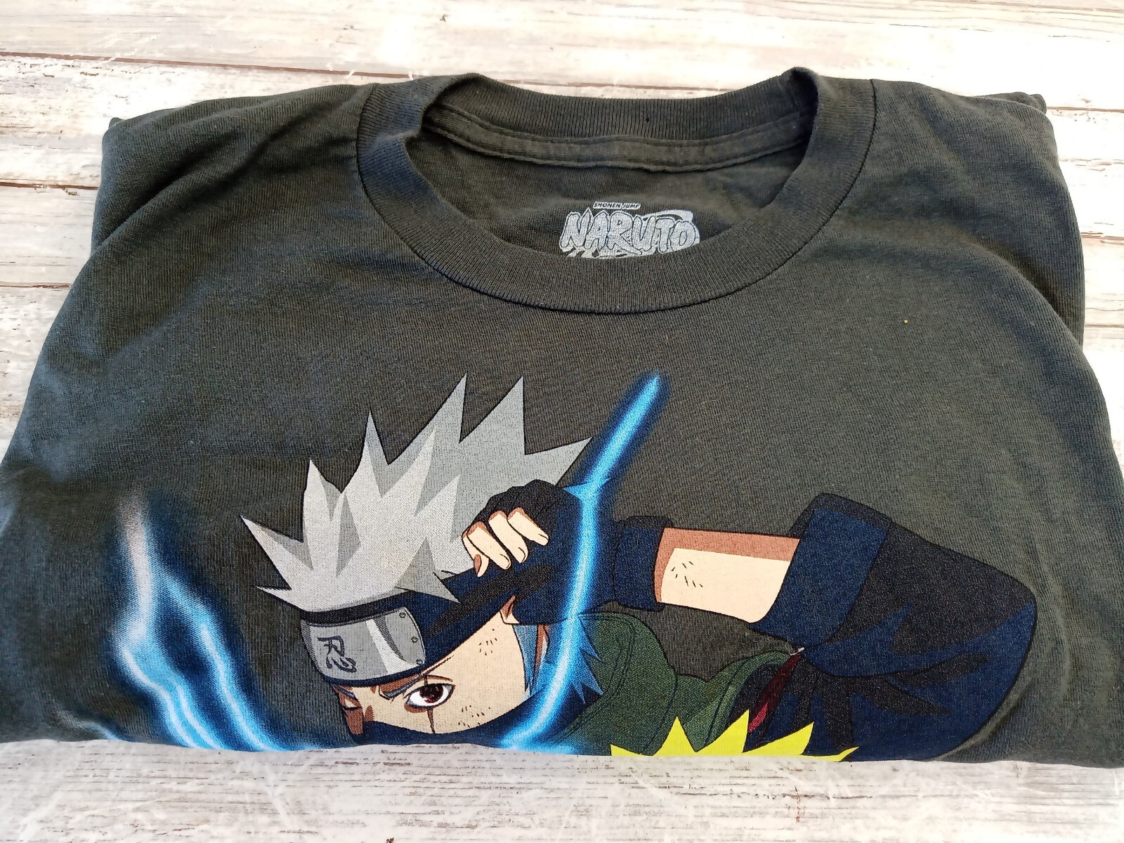 Naruto Shippuden T-shirt Size Extra Large XL gray Vintage Sasuke Kakashi 02-07