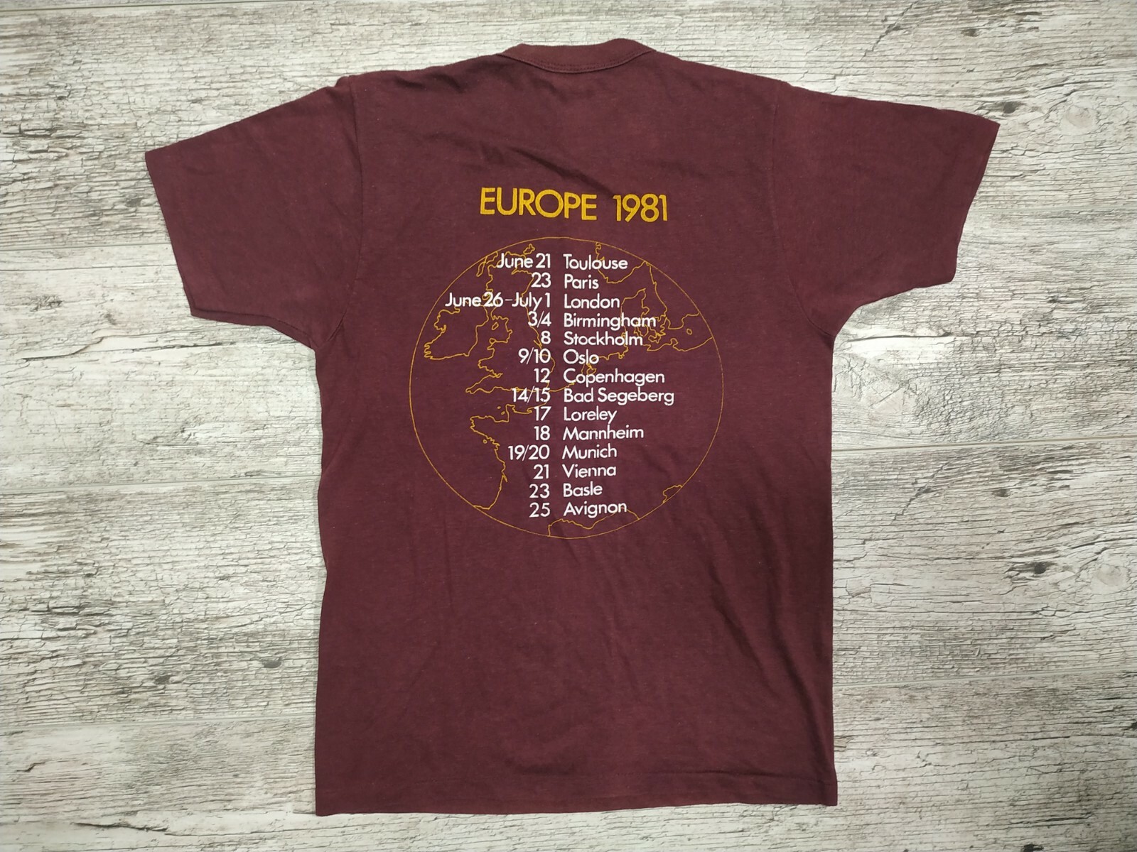 BOB DYLAN Vintage 1981 – Rare European Tour T Shirt – Small – Maroon