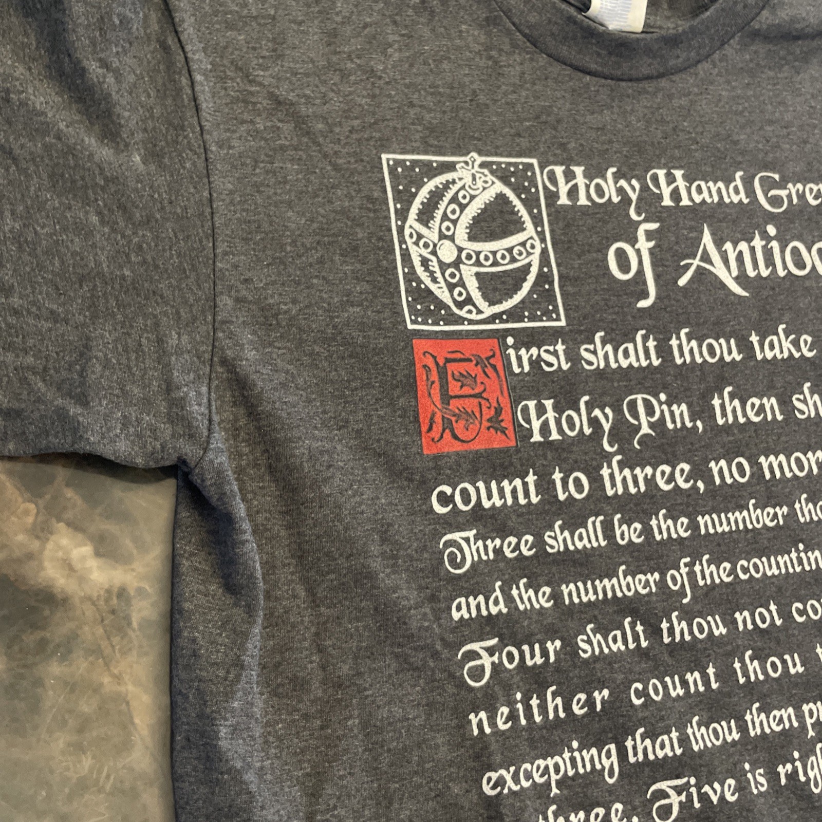Holy Hand Grenade Of Antioch Monty Python Holy Grail T-Shirt! Medium John Cleese