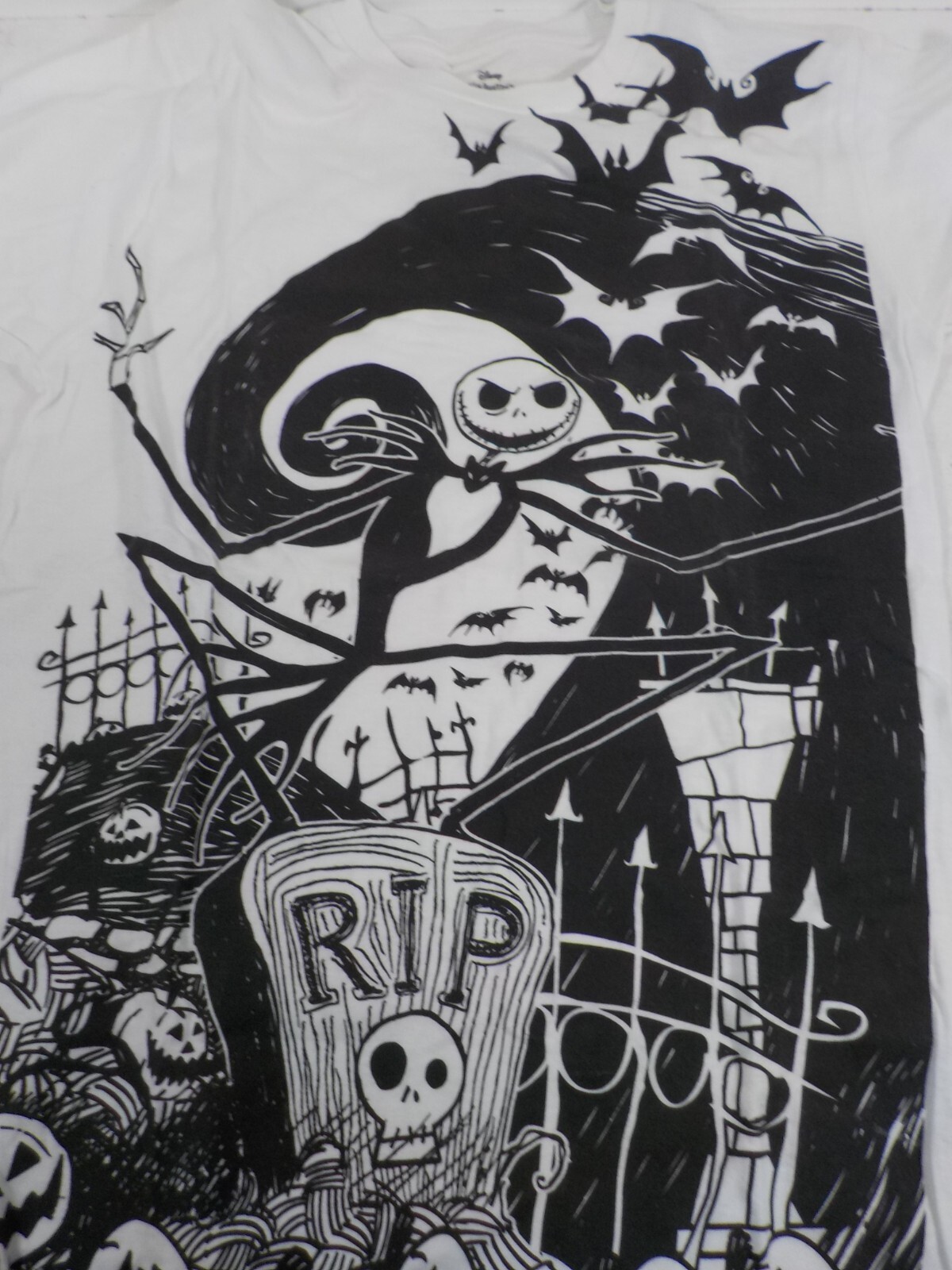 N A312 Disney Nightmare Before Christmas Size Small T-Shirt Lot (B)