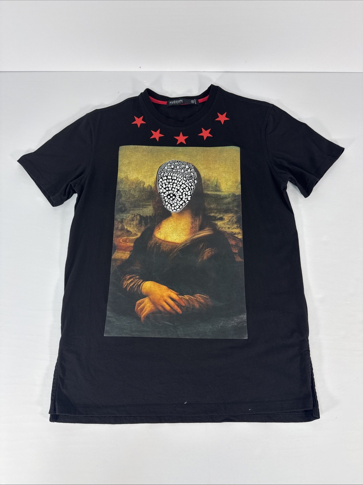 Hudson Outerwear Mens Black Mona Lisa Rhinestone Graphic Shirt Size M Red Stars