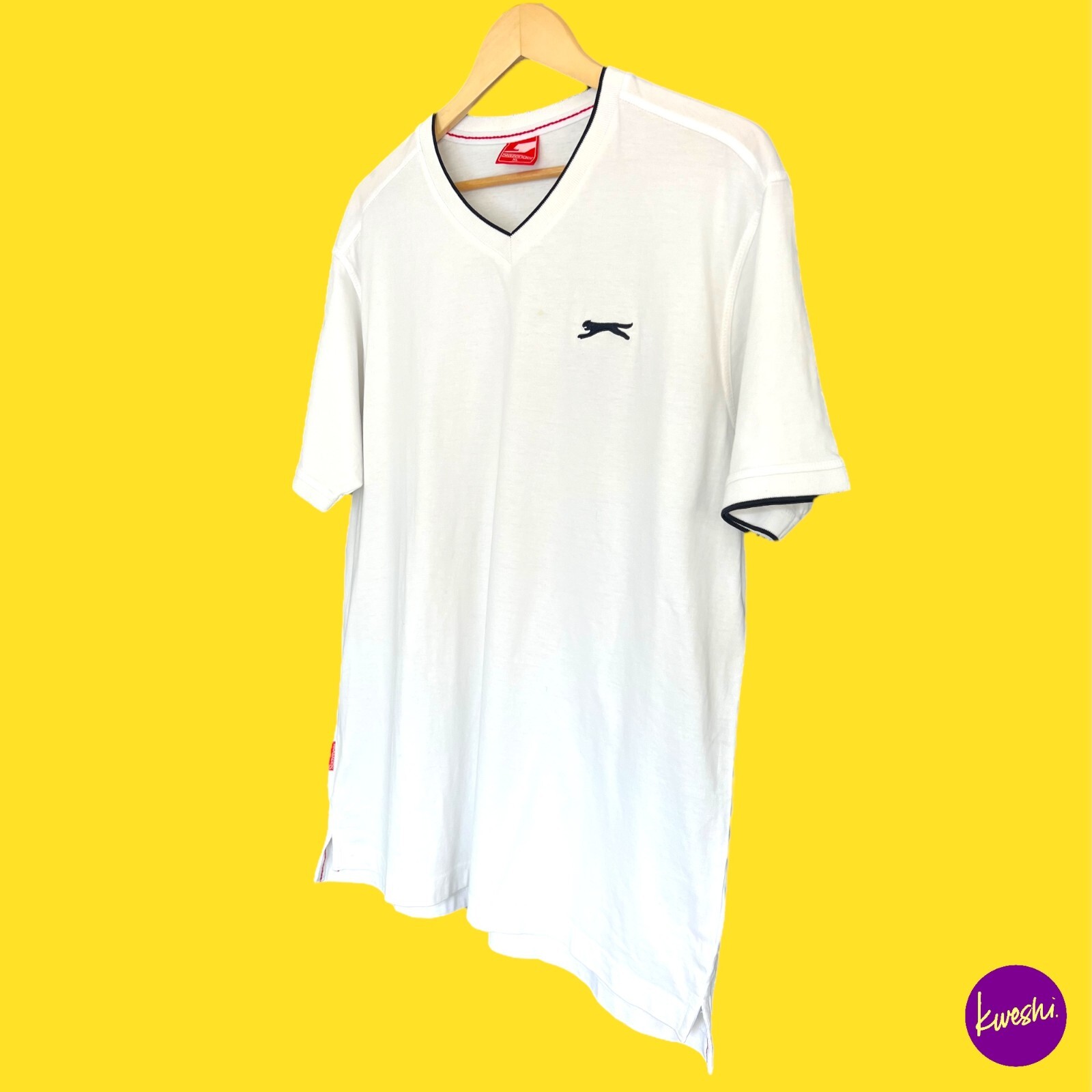 SLAZENGER Men’s Essential T-Shirt, 100% Cotton, Crew Neck, White, UK XL