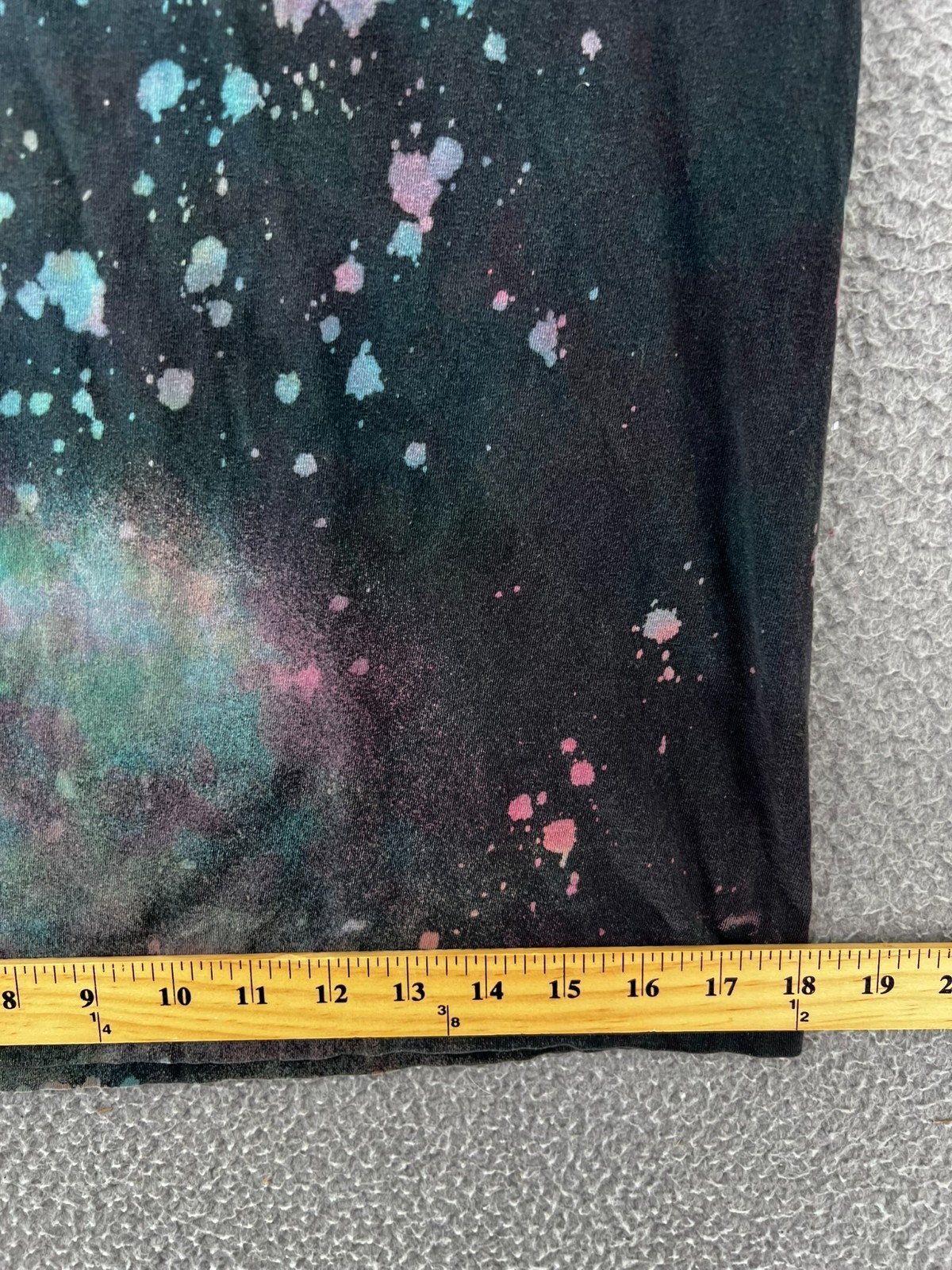Pink Floyd Men’s Dark Side Of The Moon Prism Splatter Dye Adult T-Shirt Small