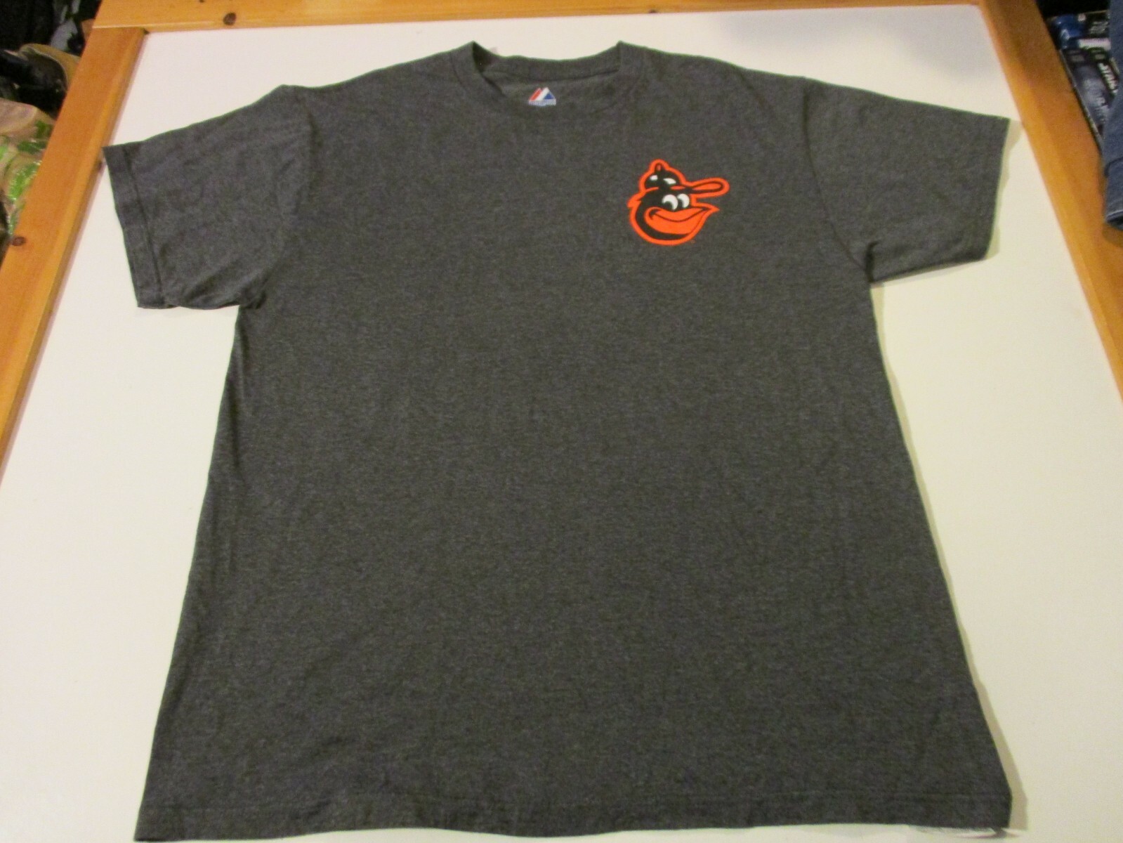 BALTIMORE ORIOLES AVAILABLE PERSONAL AD T-SHIRT- LG YANKEE FANS NEED NOT APPLY