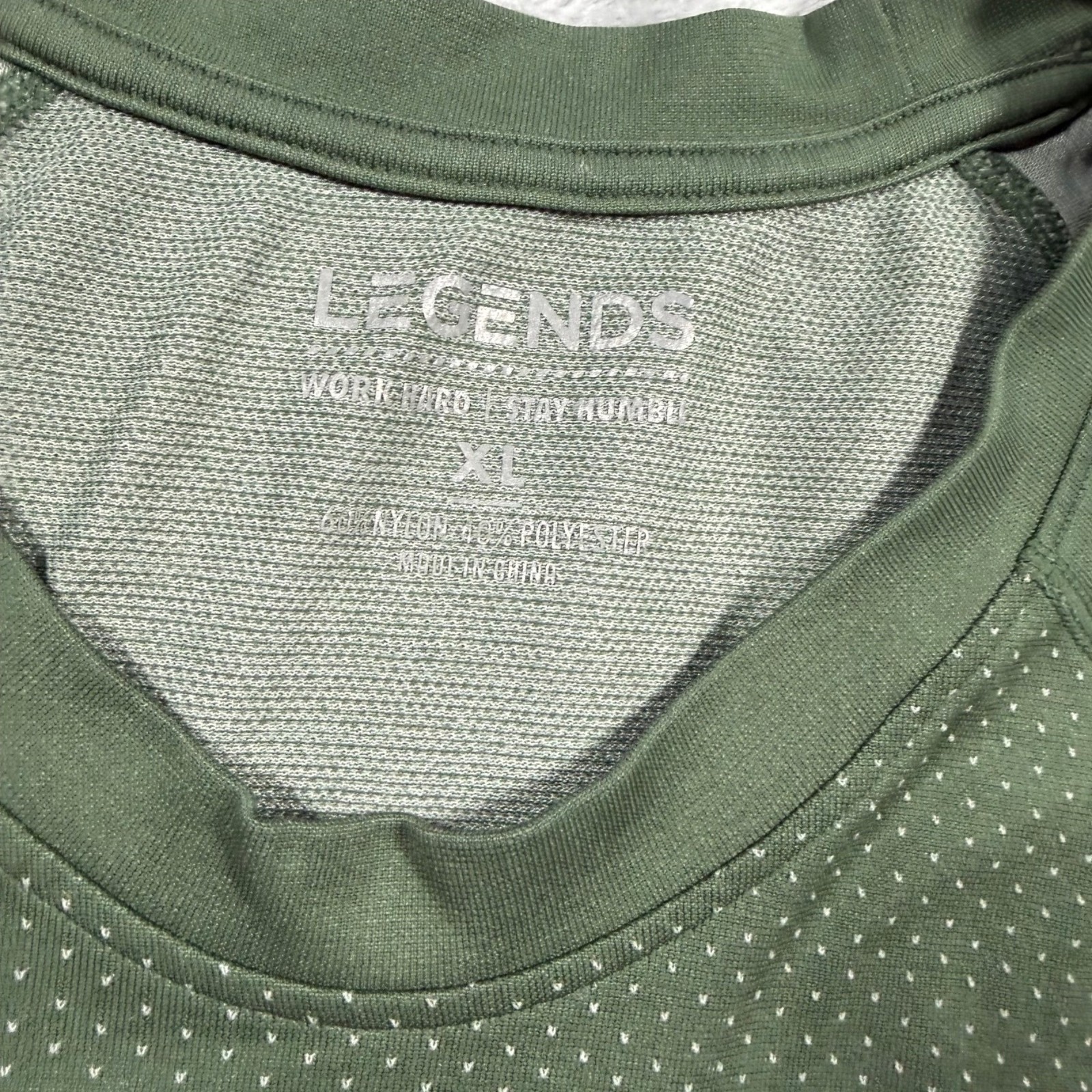 Legends Athletic Shirt Mens XL Green Nylon Gym Ventilated Performance READ