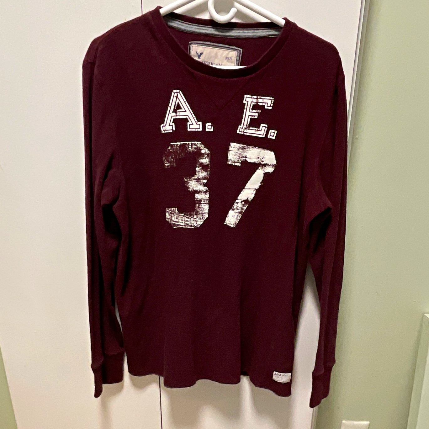 American Eagle Outfitters Men’s Burgundy Graphic Crew Neck Logo Tee Size L/G
