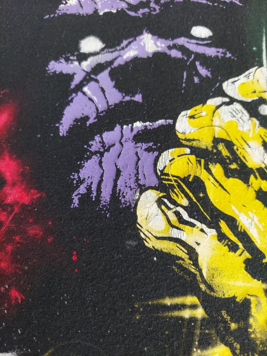 Marvel Avengers Infinity War Thanos Gauntlet Mens L T-shirt Geek Fuel Exclusive
