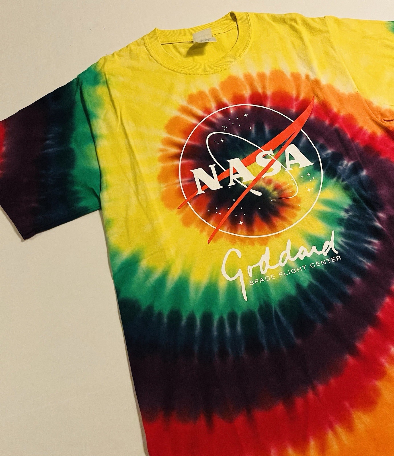 NEW – NASA Goddard Space Flight Center Tie Dye Colorful T-Shirt SMALL Artemis