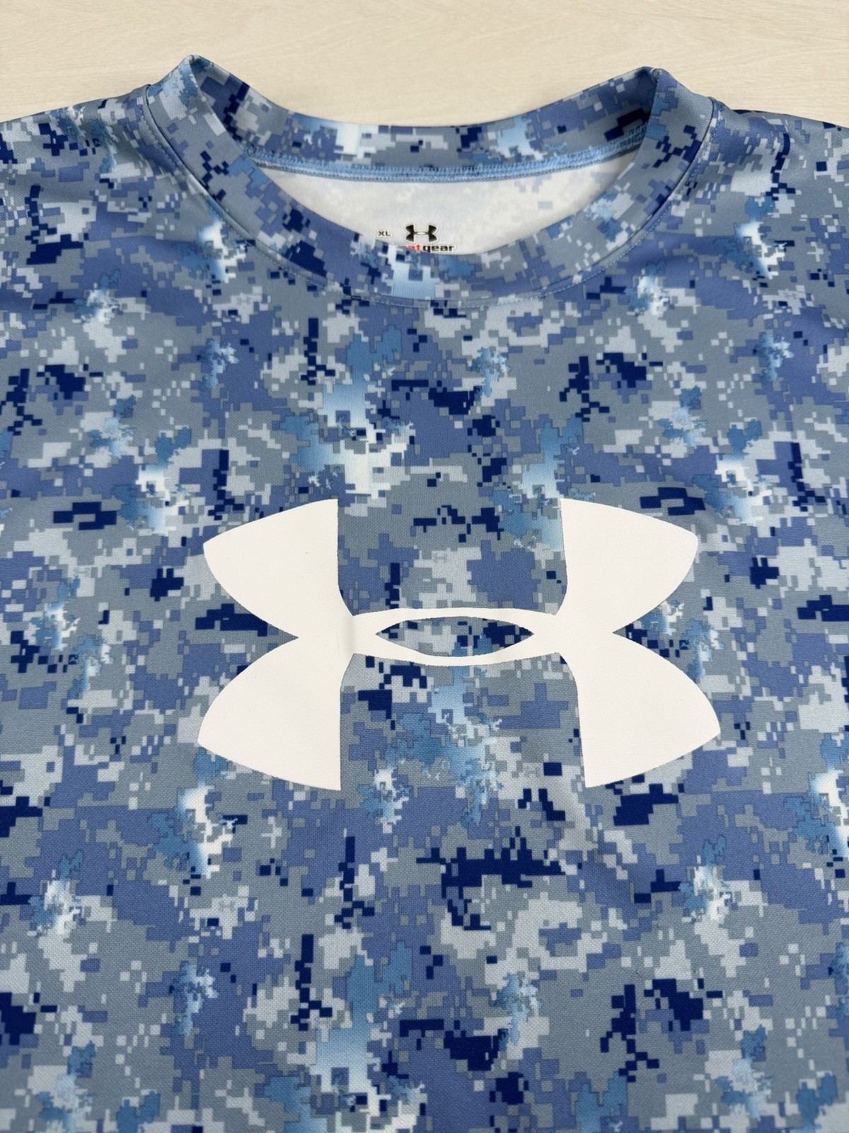 Under Armour Blue Camo Digital Print Shirt Short Sleeve HeatGear Gym Training XL