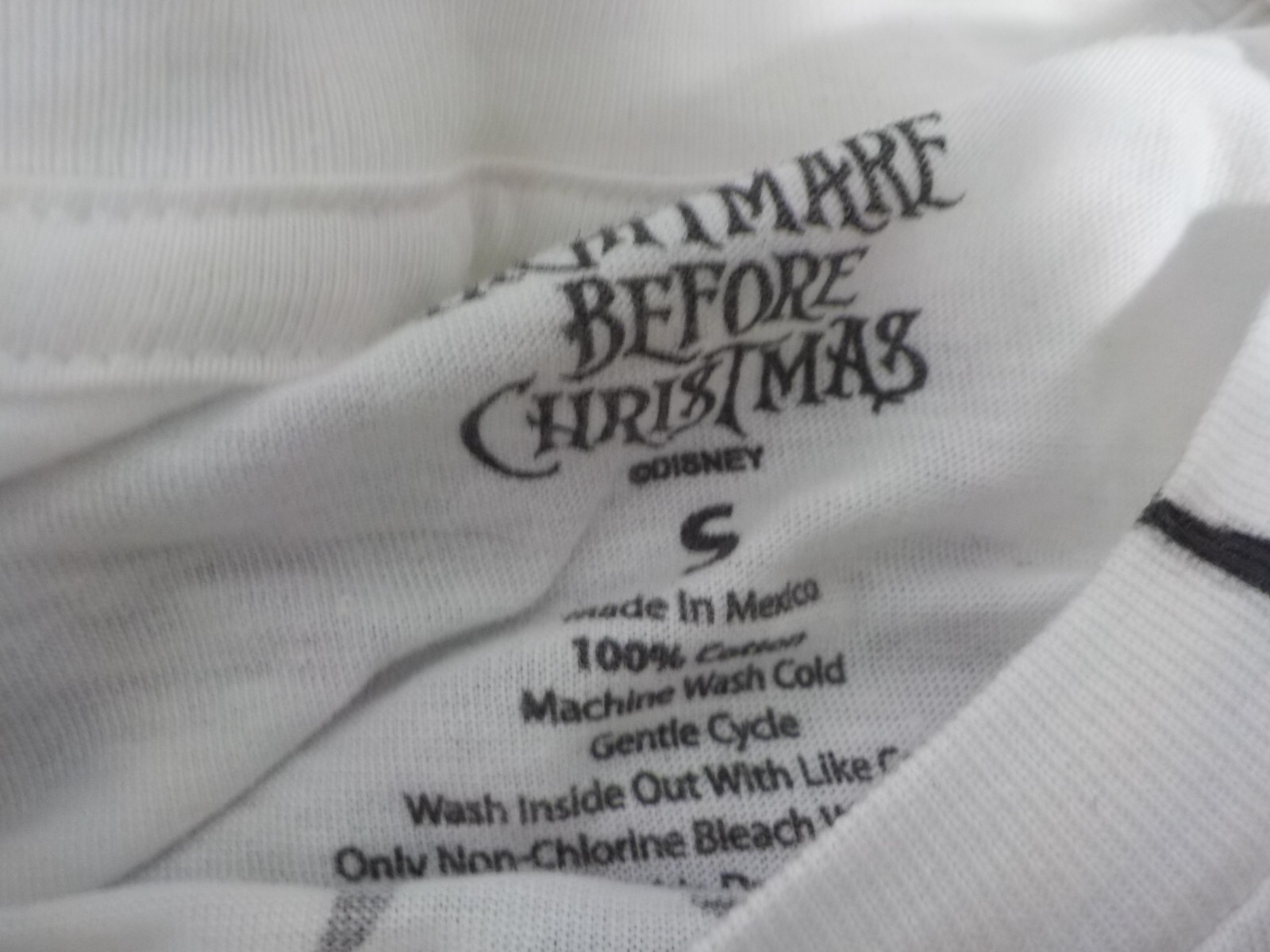 N A312 Disney Nightmare Before Christmas Size Small T-Shirt Lot (B)