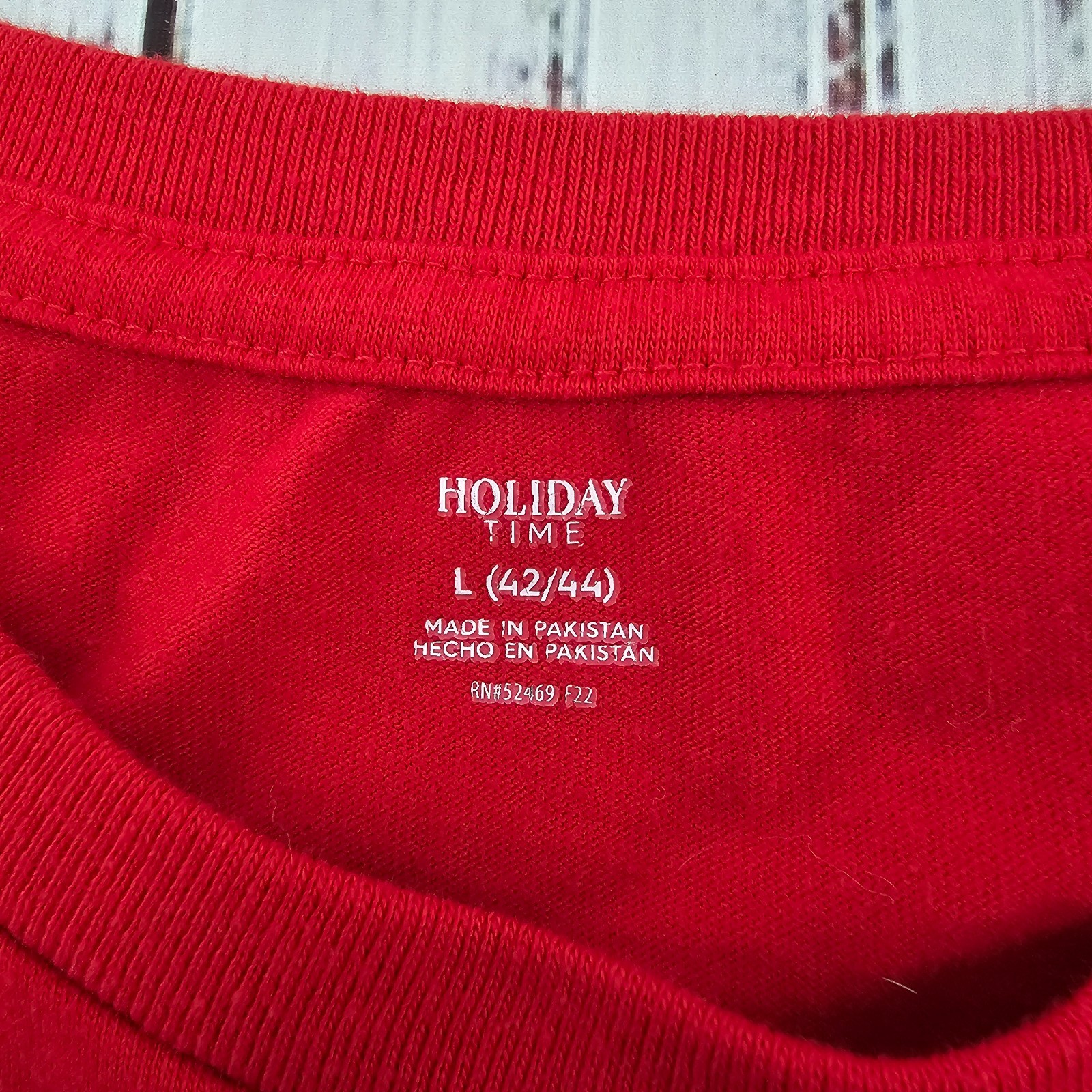 Holiday Time Red Santa Suit Short Sleeve Tee Men’s Large (42/44)