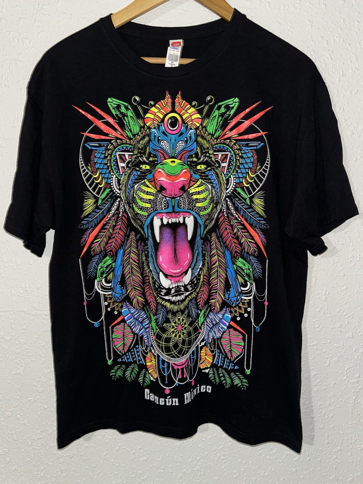 Cancun Mexico Carnival Black Light Glow Men’s T-Shirt Size L NEW WITHOUT TAGS