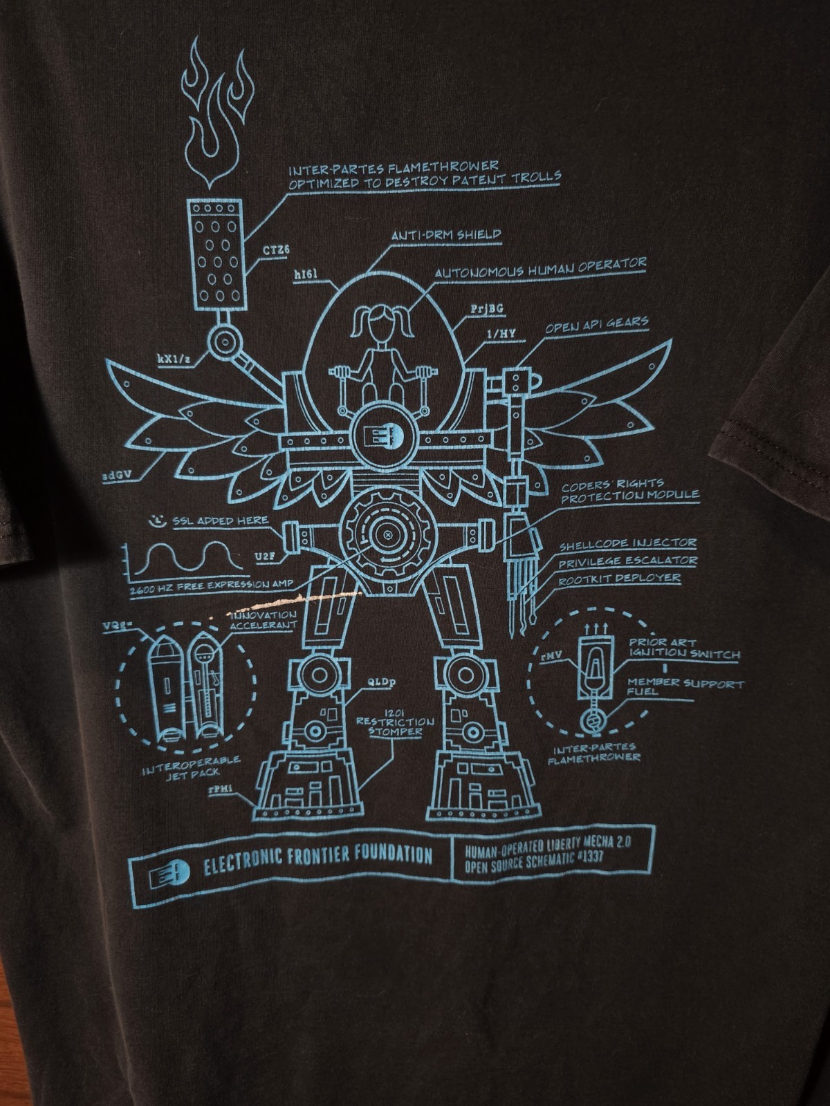 Electronic Frontier Foundation DEF CON 24 Liberty Mecha 2.0 T-Shirt Size Large