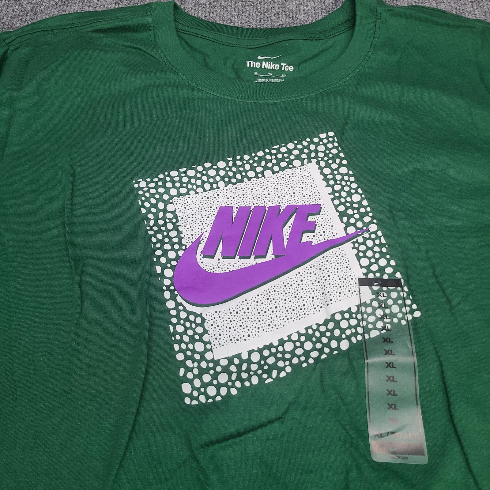 Nike Shirt Mens Extra Large Green Purple Futura White Box Sportswear New Tee XL