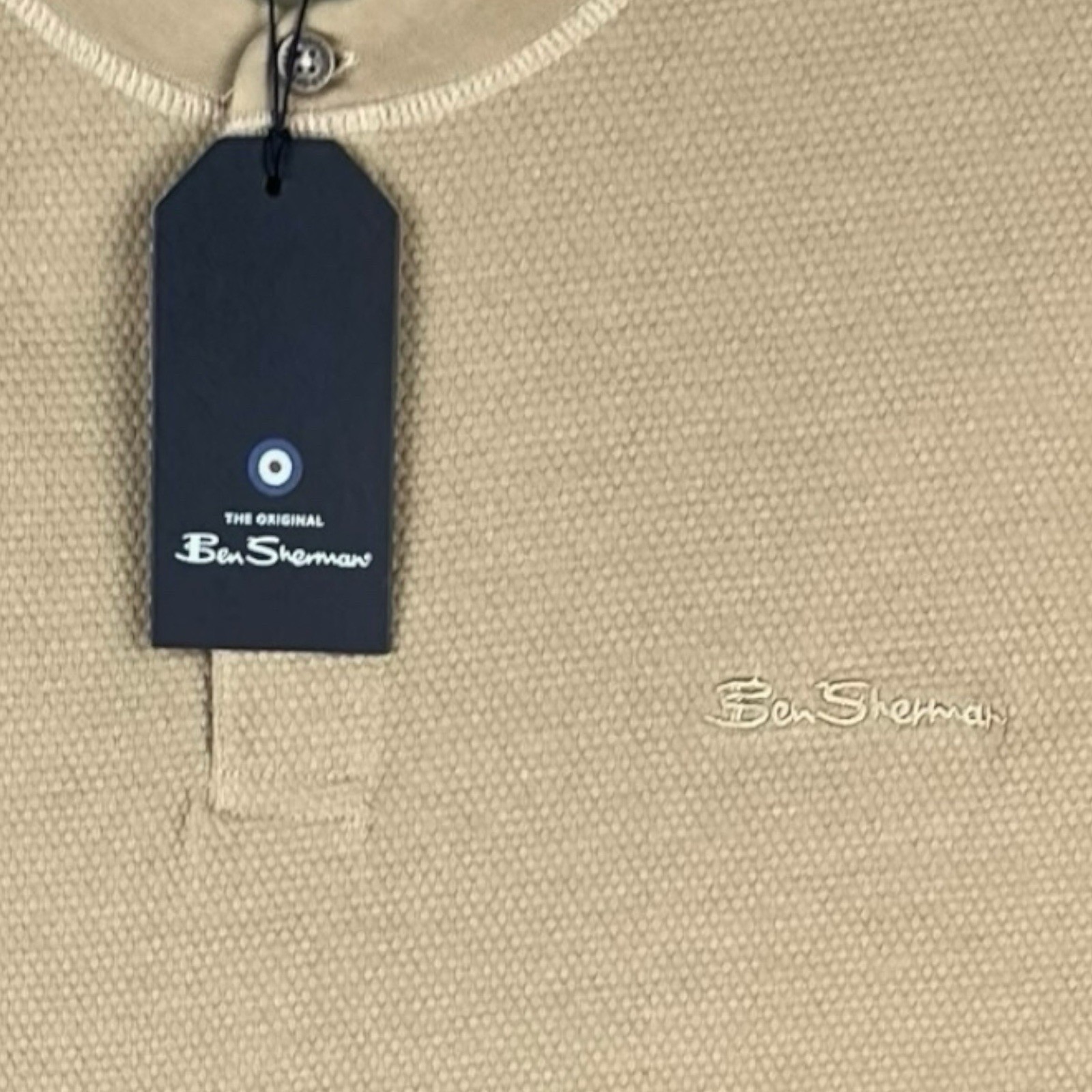NWT Ben Sherman Men’s Pullover Embroidered Logo Short Sleeve Sand Henley Size XL