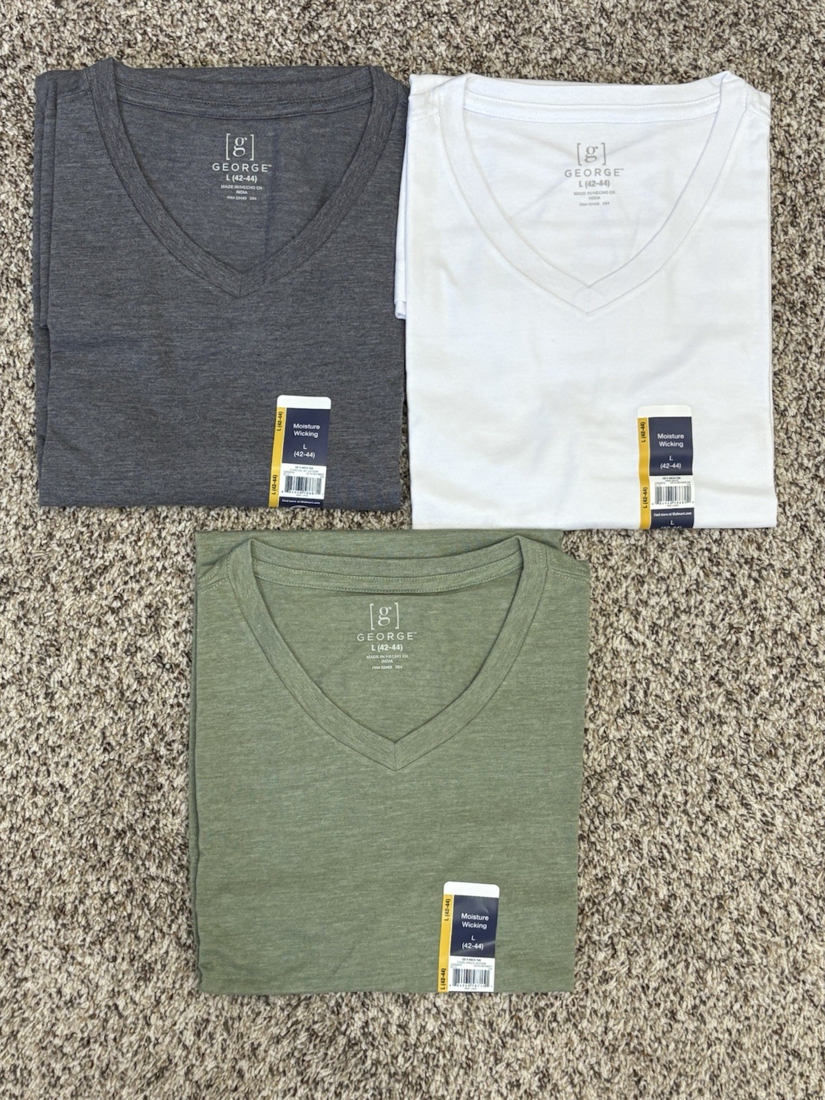 New George 3-PACK Men’s V-Neck T-shirt Tee Moisture Wicking Sz 42-44 LARGE (G2)