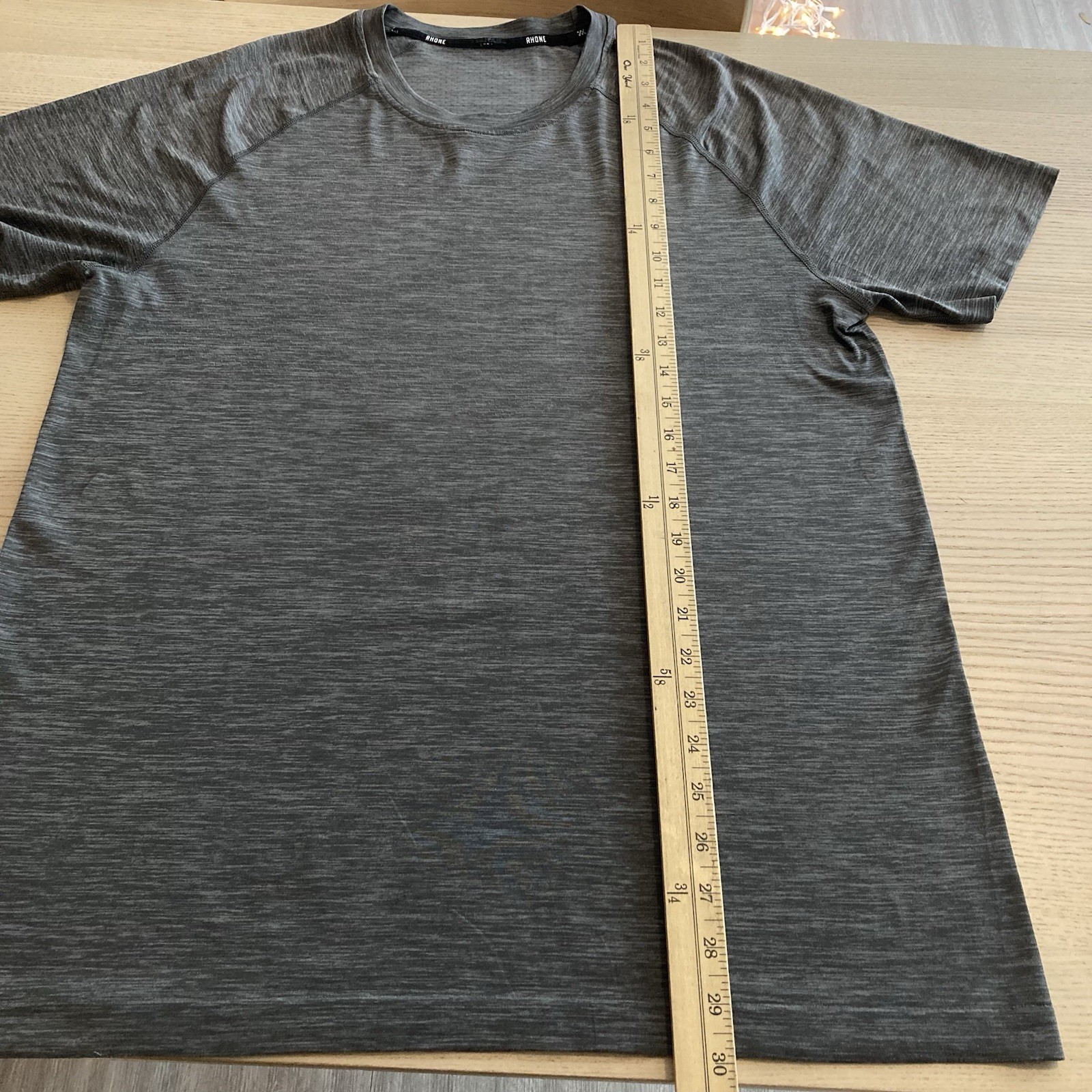 Rhone Reign Tech T-Shirt Mens M Gray Short Sleeve Workout Athletic Performance