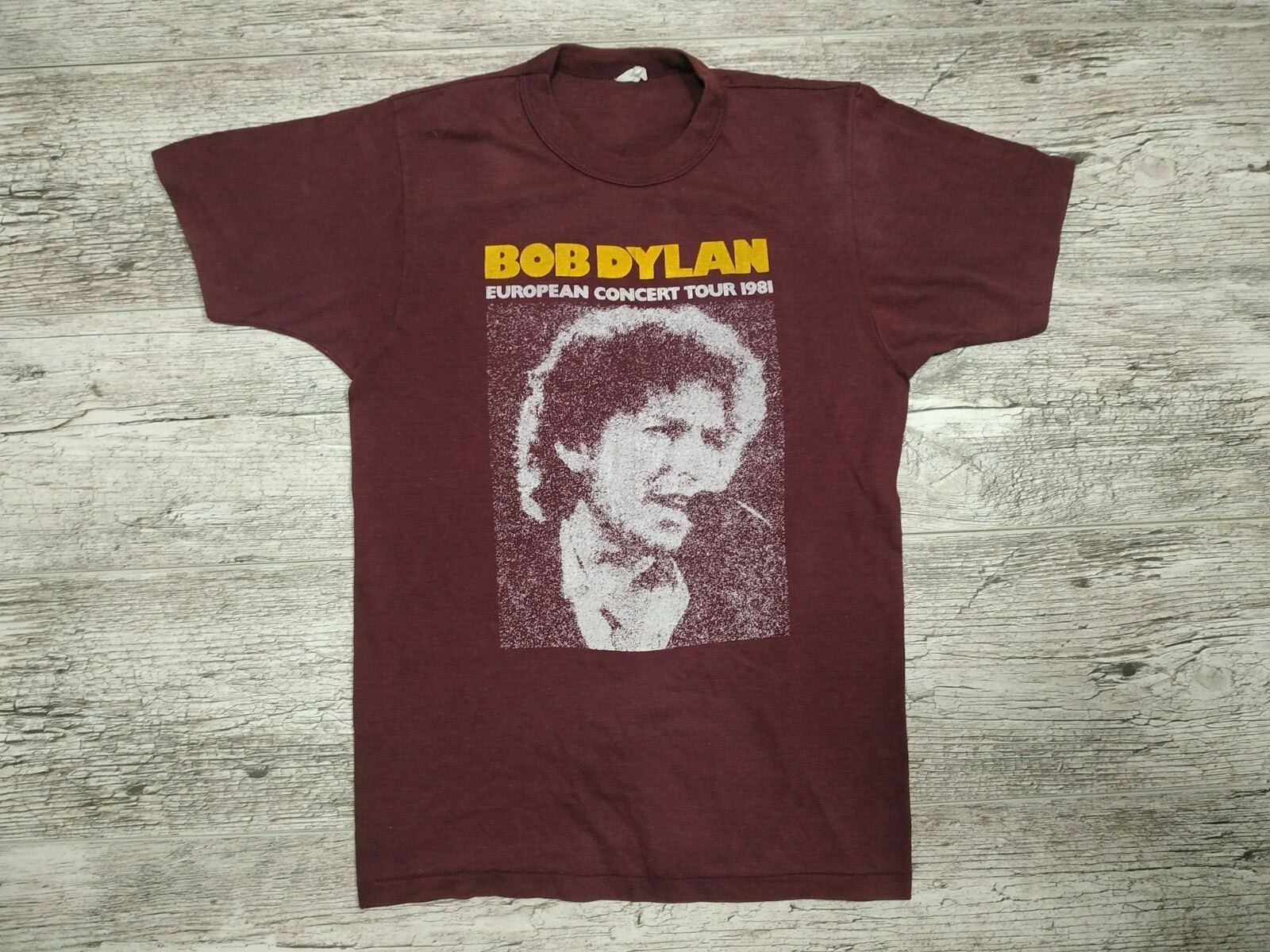 BOB DYLAN Vintage 1981 – Rare European Tour T Shirt – Small – Maroon