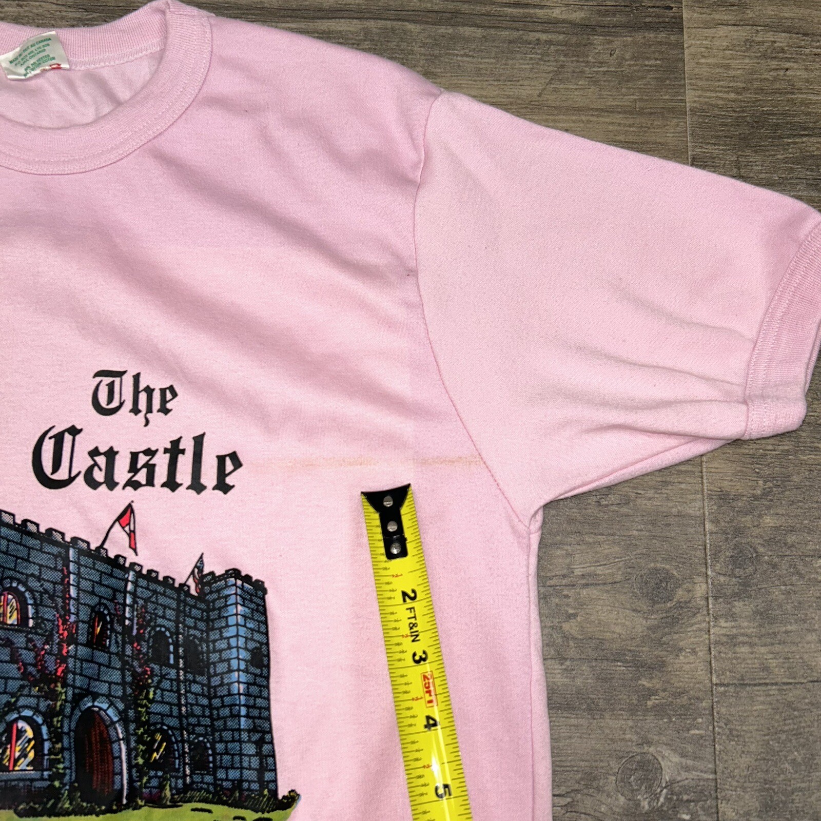 Vintage McLean Deluxe Graphic T Shirt Size XL The Castle Wasaga Beach, Canada