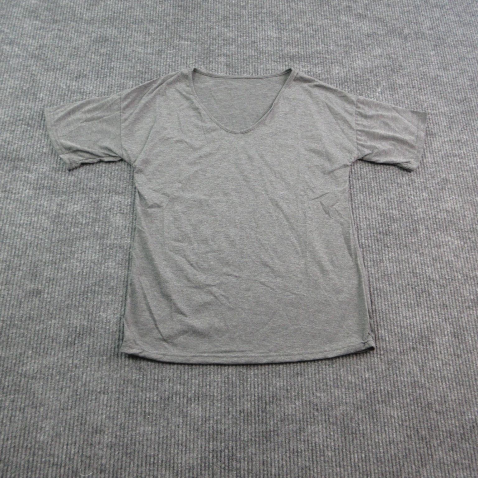 Gray V-Neck Shirt Mens M Polyester Spandex Short Sleeve Relaxed Lightweight NWOT