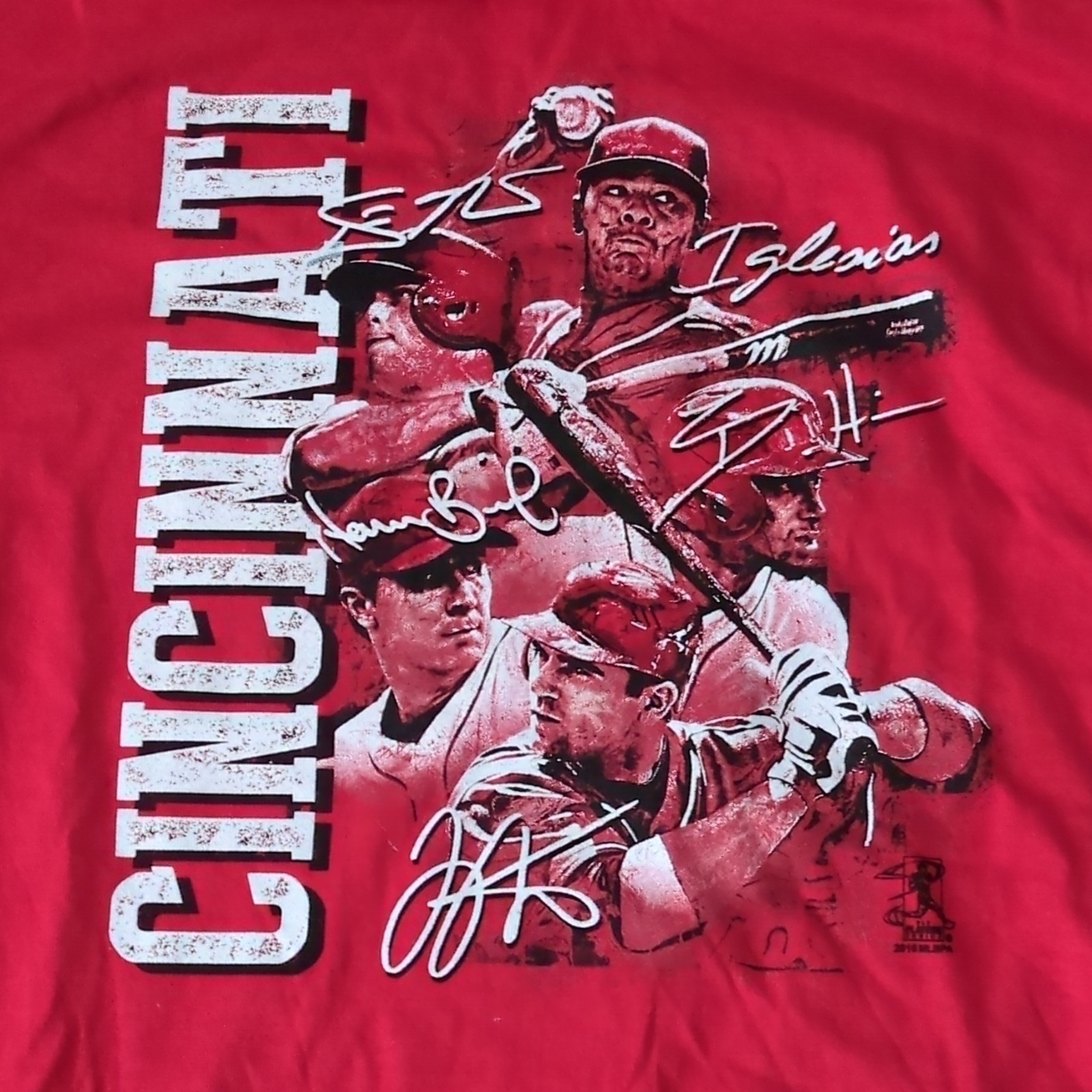 Delta Pro Weight Cincinnati Reds MLB Graphic Print Red Crew Neck T-Shirt L