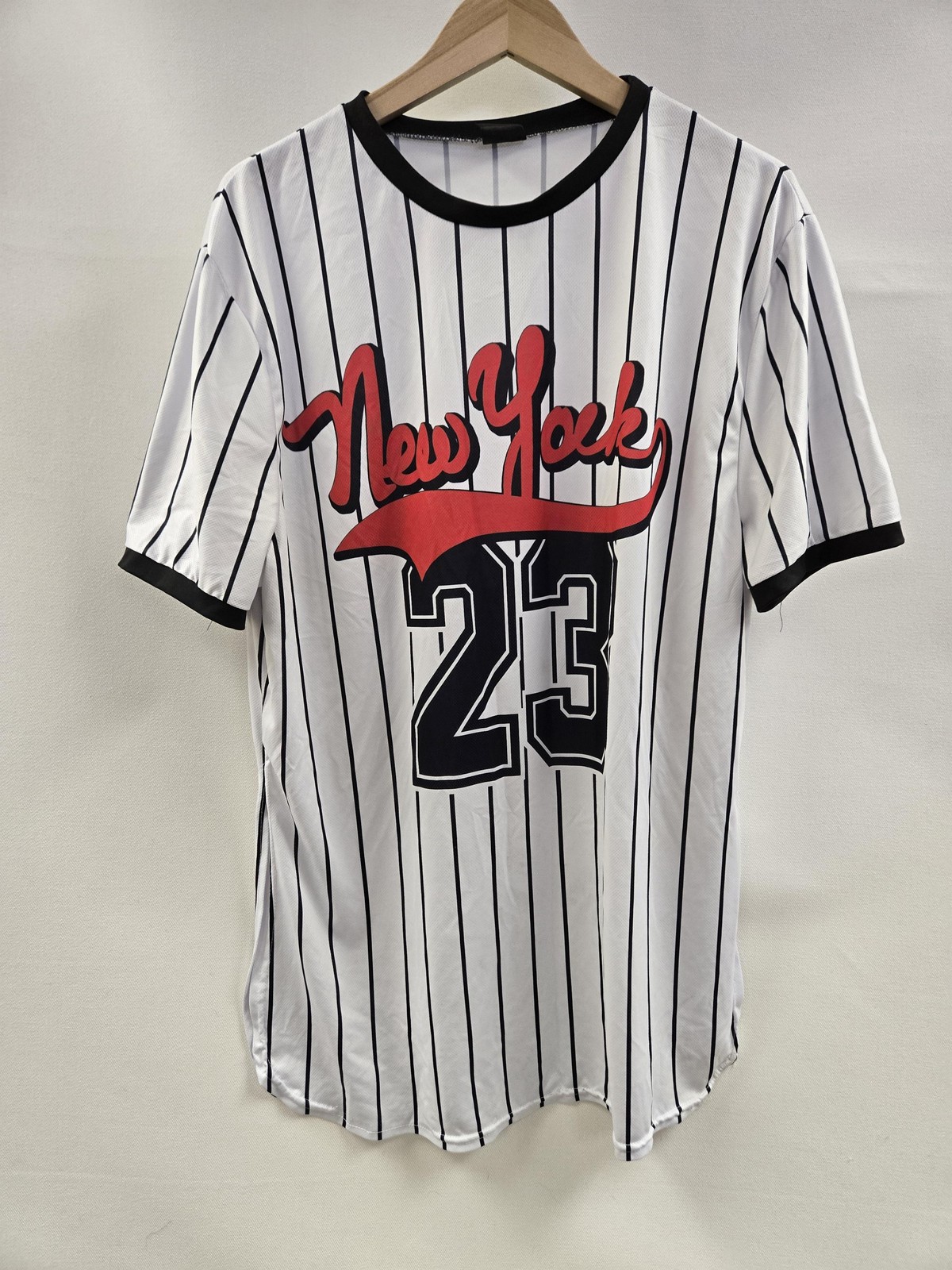New York Shirt Mens 2XL White Black Pinstripe Graphic Jersey Style 23 Polyester