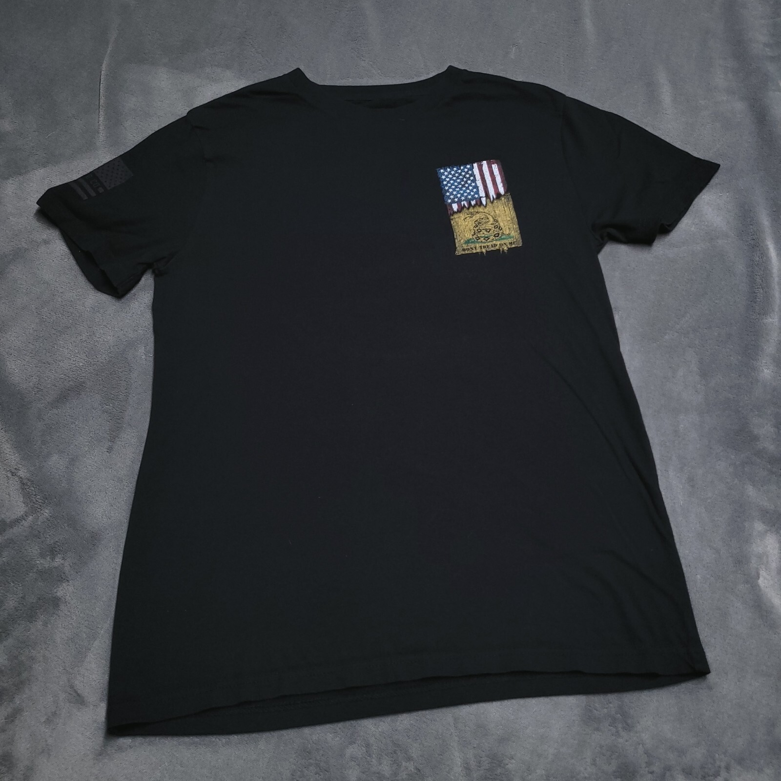 Howitzer Patriot Dont Tread On Me Medium Shirt American USA Flag Snake Chud Wear