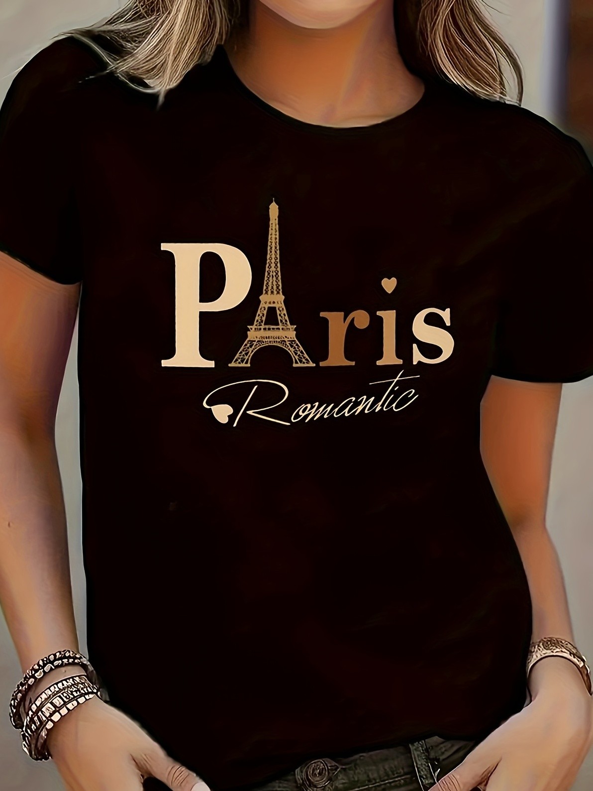 Paris France Eiffel Tower T-Shirt – Casual Round Neck Tee with Iconic Landmark