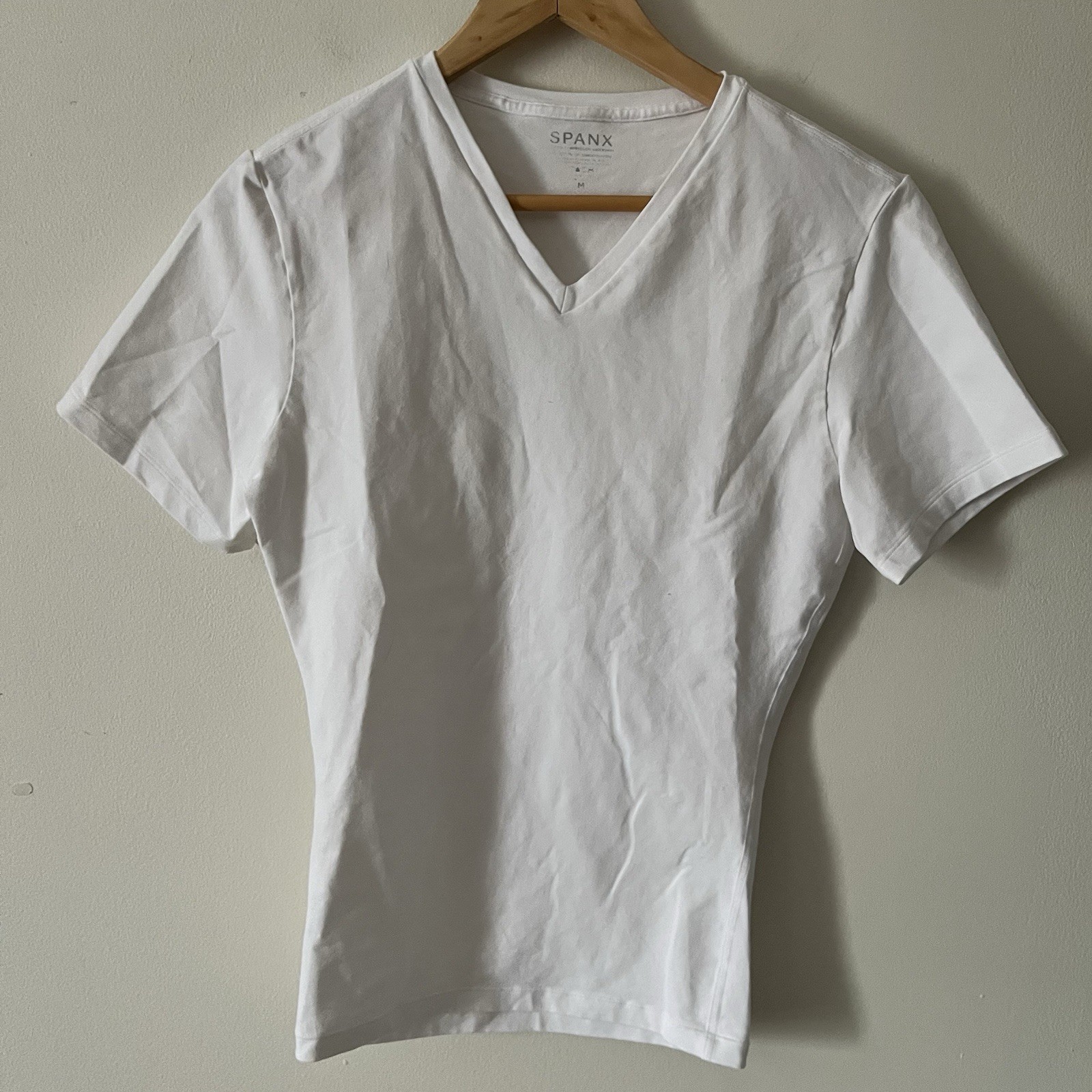 Spanx Men’s White Sculpt Compression Cotton Undershirt V-Neck Medium