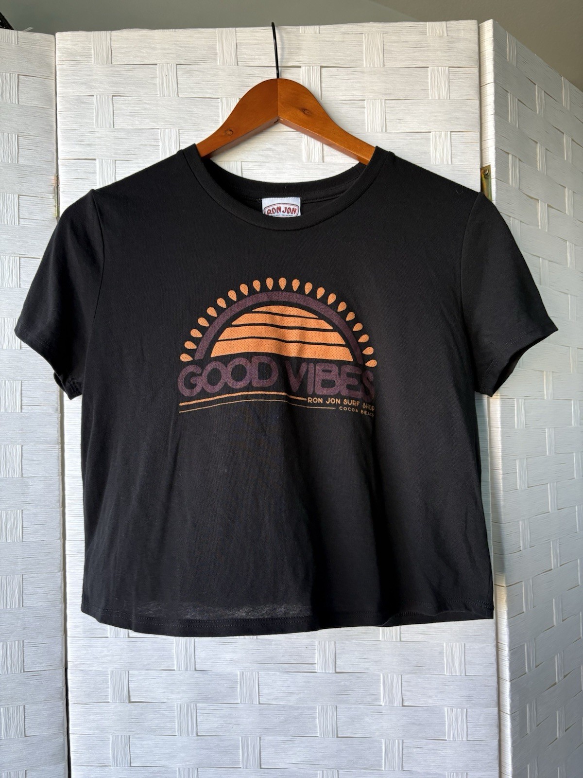 RON JON SURF SHOP COCOA BEACH GOOD VIBES CROP TOP T-SHIRT BLACK SIZE S MADE USA