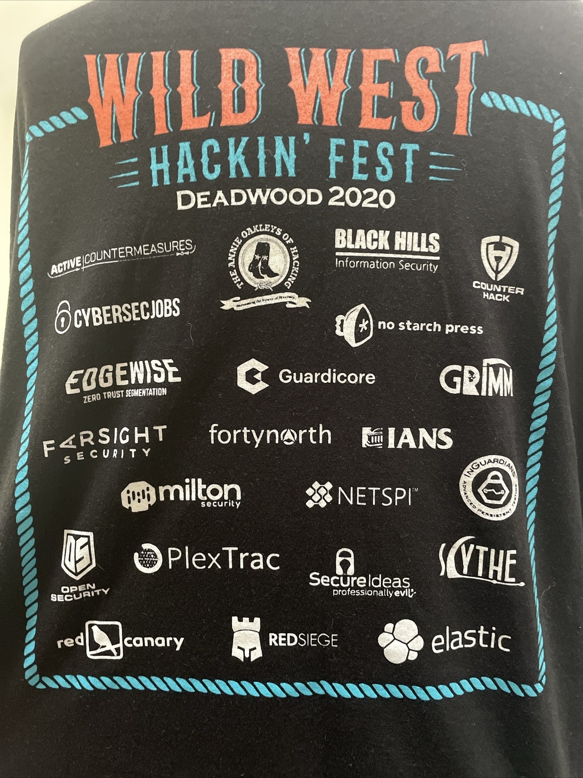 District Deadwood Wild West Hacken Fest Long Sleeve T Shirt Size 2 XL