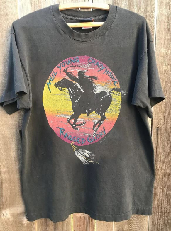 Neil Young & Crazy Horse 90s Classic Rock Vintage Music Fan T-Shirt