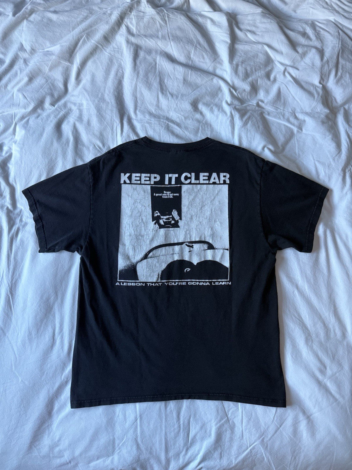 Y2K Keep It Clear Drugs Are Are You Great Escape Vintage T-Shirt Size L Black