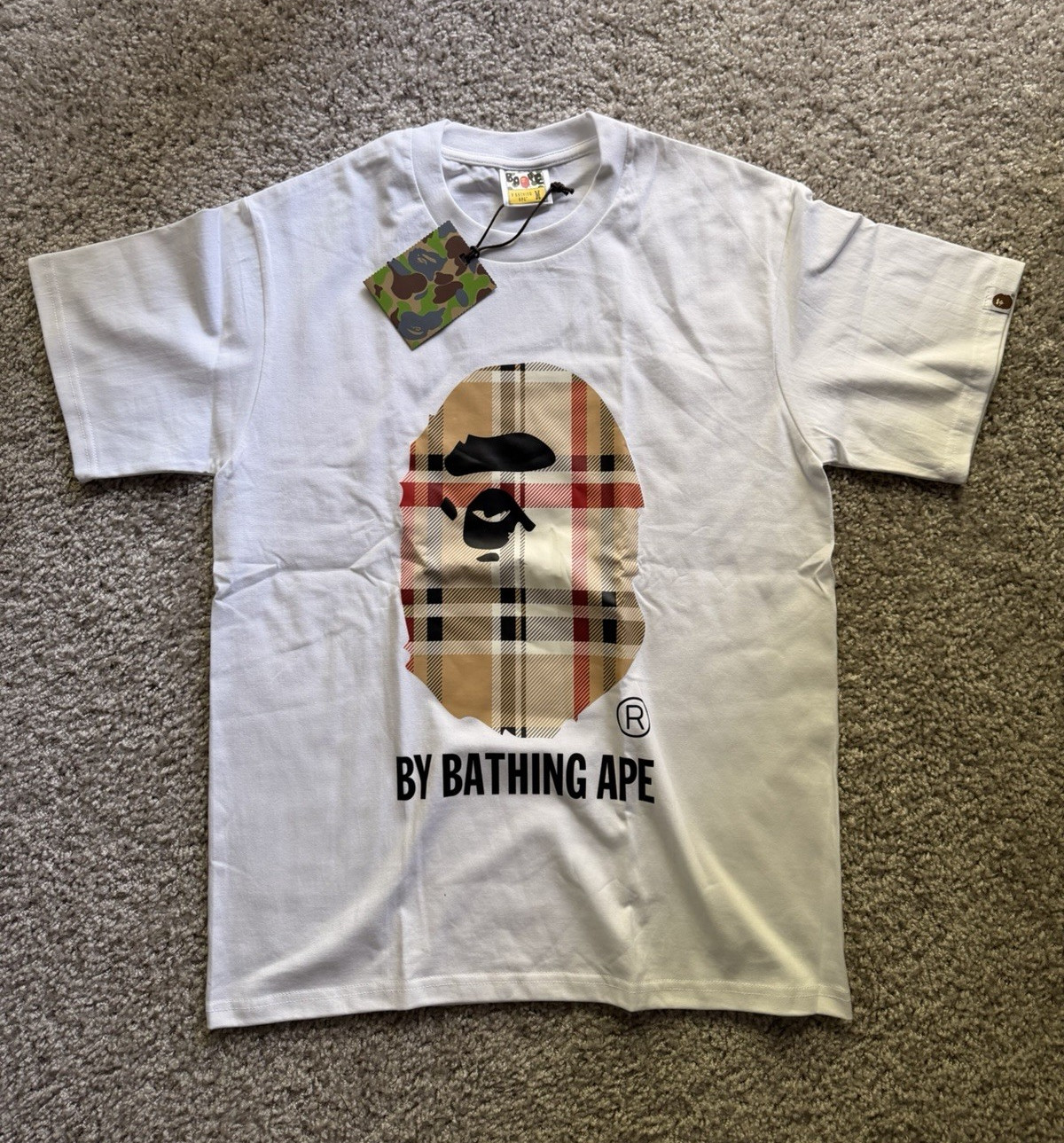 A Bathing Ape BAPE Men’s M White Logo Graphic Ape Head Crew Neck T-Shirt