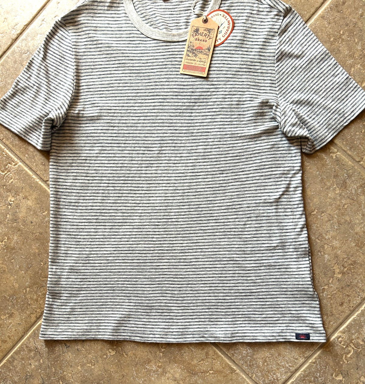 Faherty Vintage Chambray Tee T Shirt Men’s XL Silver Sea Grey Striped $78 NWT